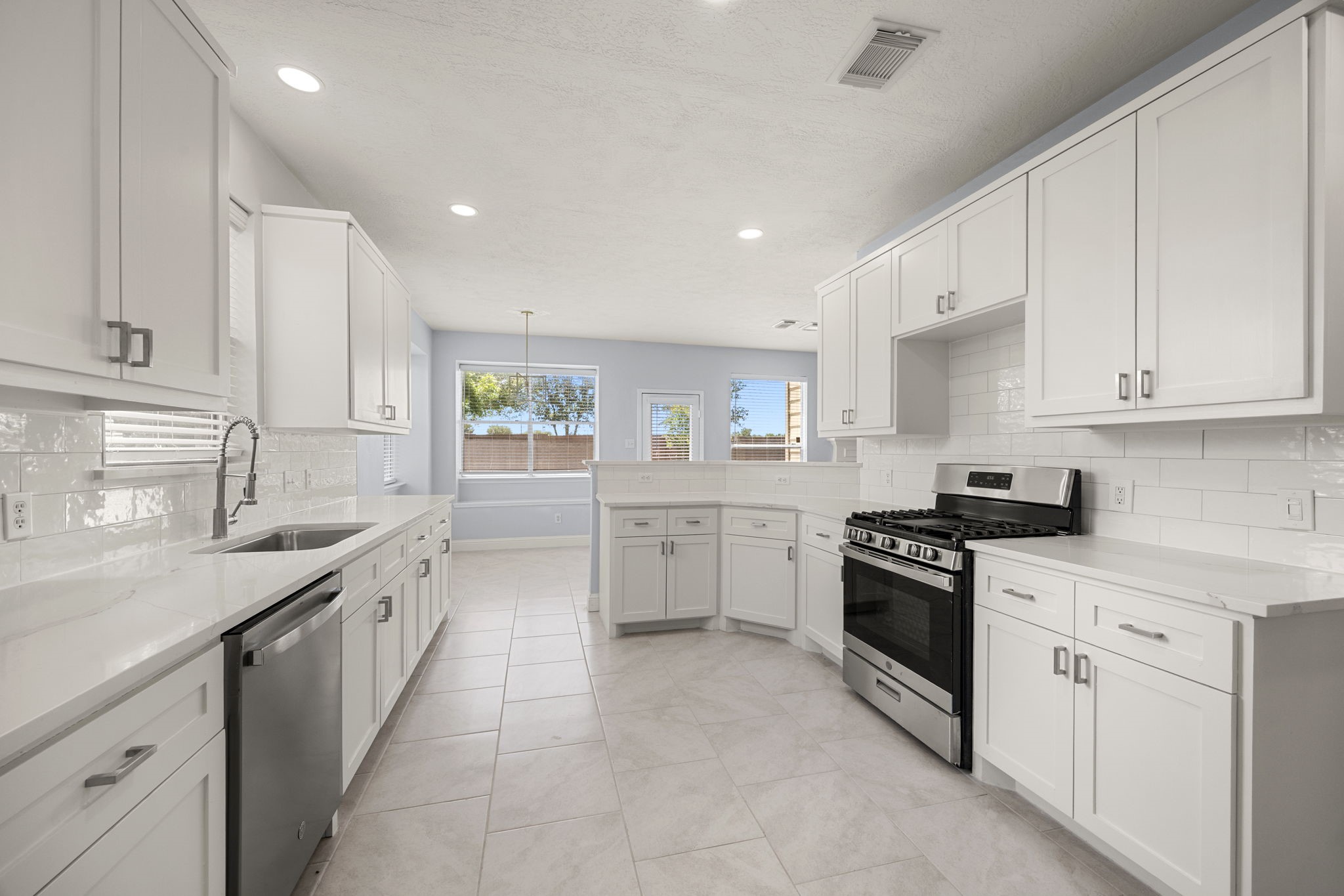 2430 Waterwood Drive Property Photo 14