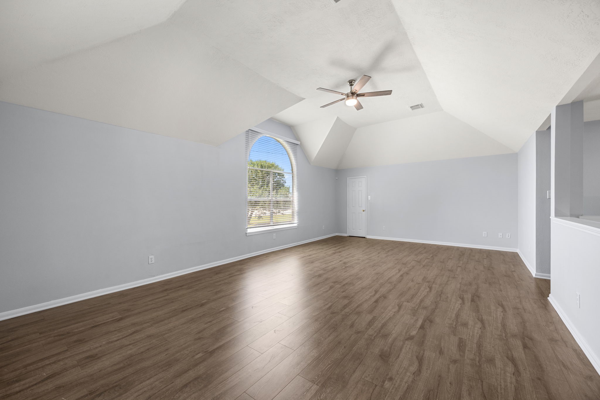 2430 Waterwood Drive Property Photo 30