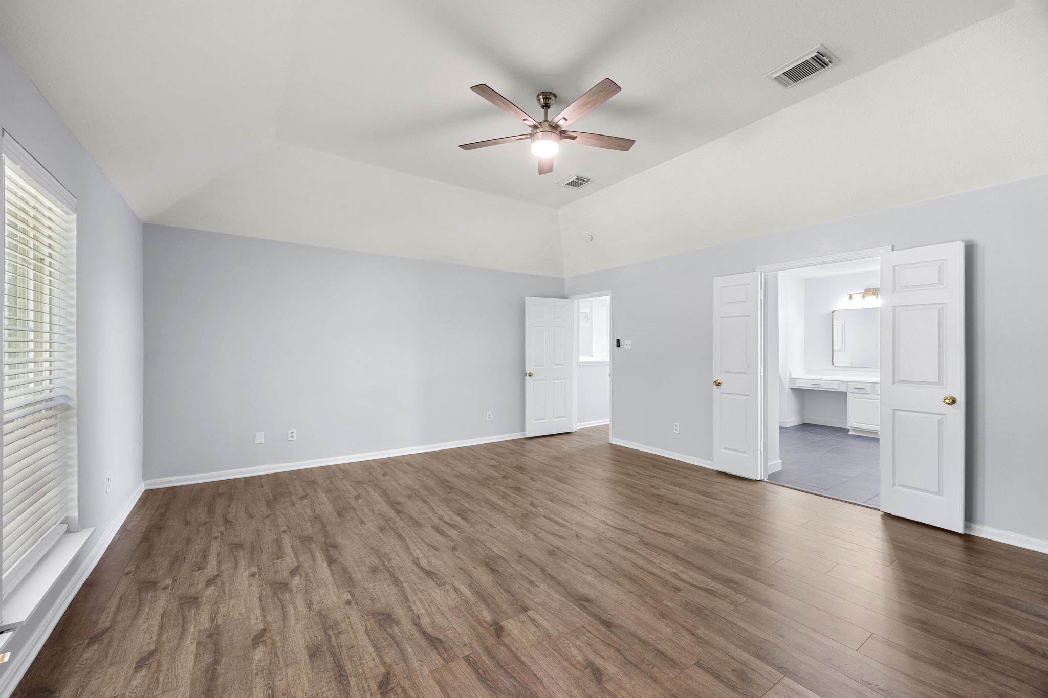 2430 Waterwood Drive Property Photo 34