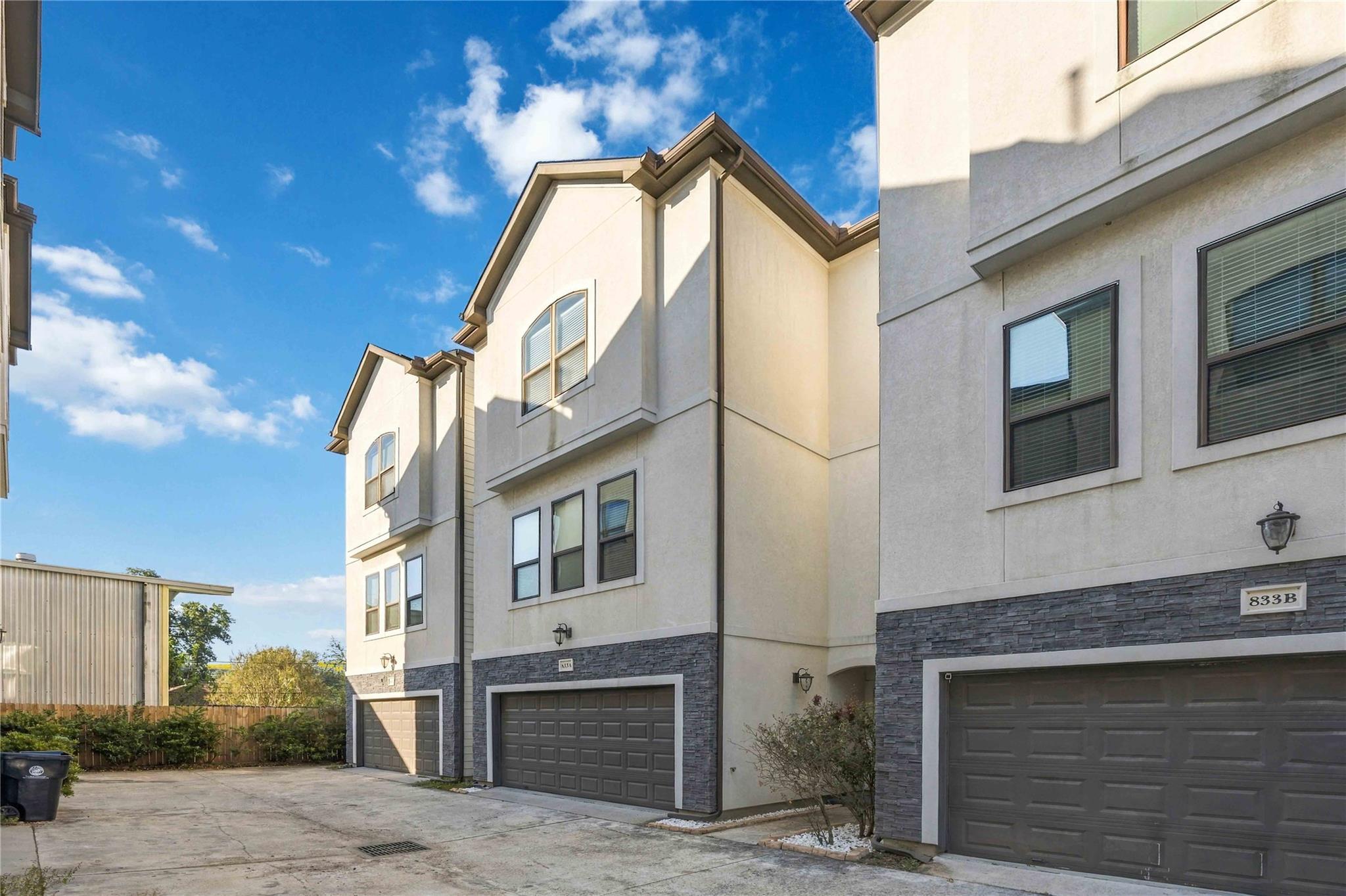 833 Wakefield Drive # A, Houston TX 77018 Property Photo 1