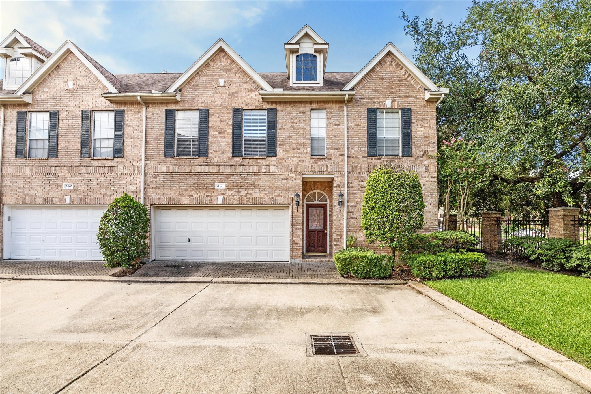 2838 Briarhurst Park Property Photo 1