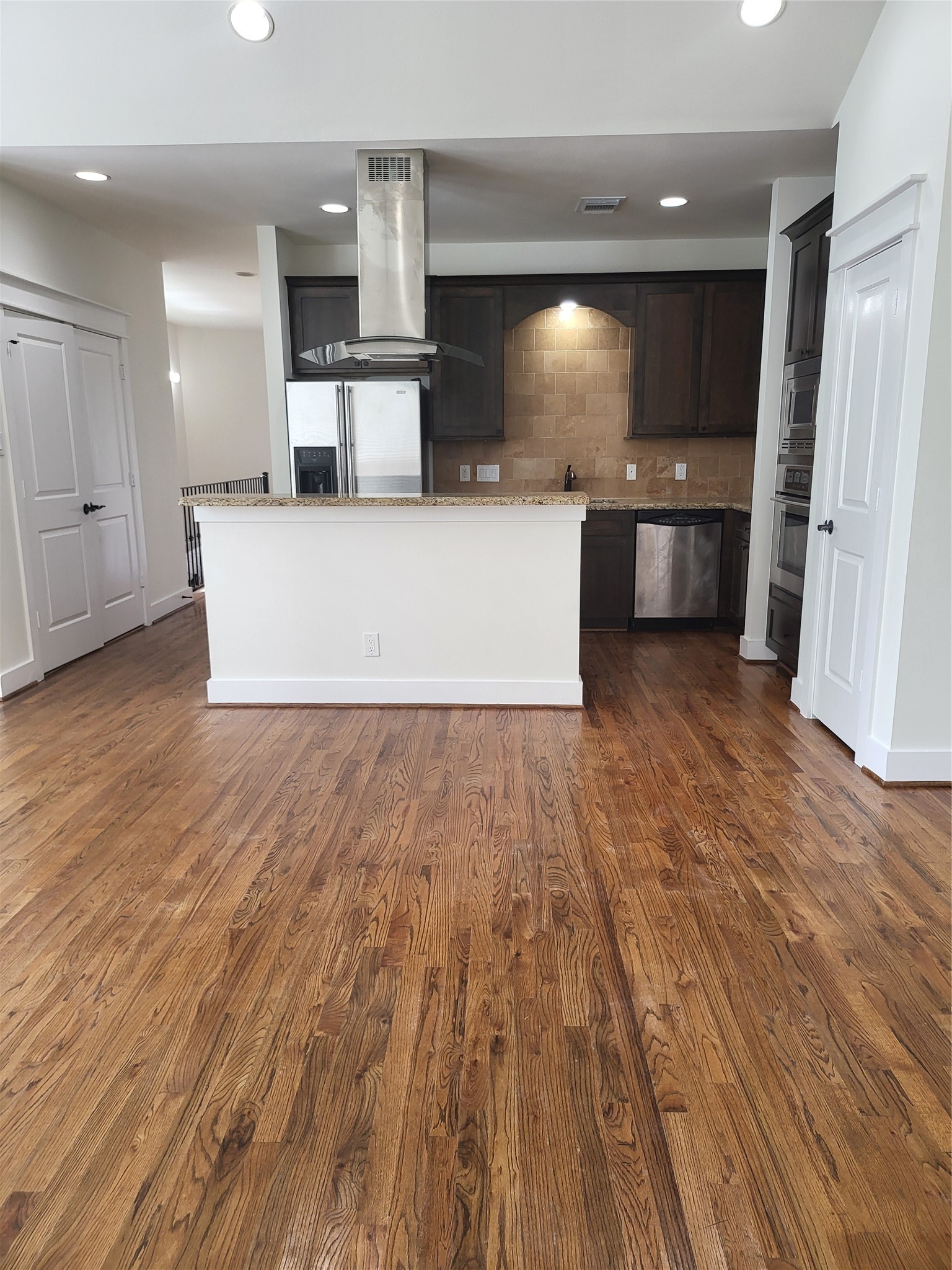 2423 Roufa Road Property Photo 20