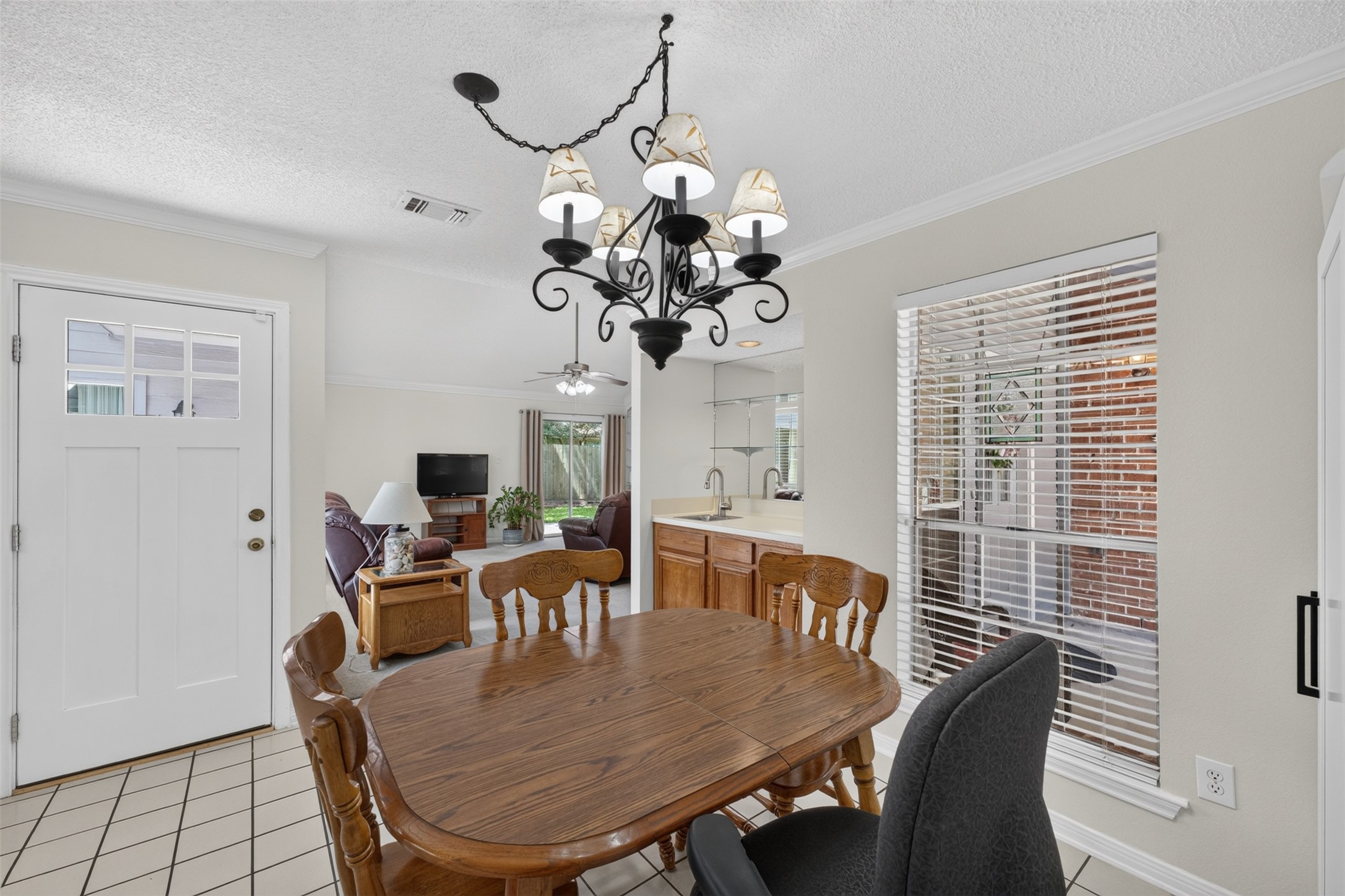 28 S Rain Forest Court Property Photo 13