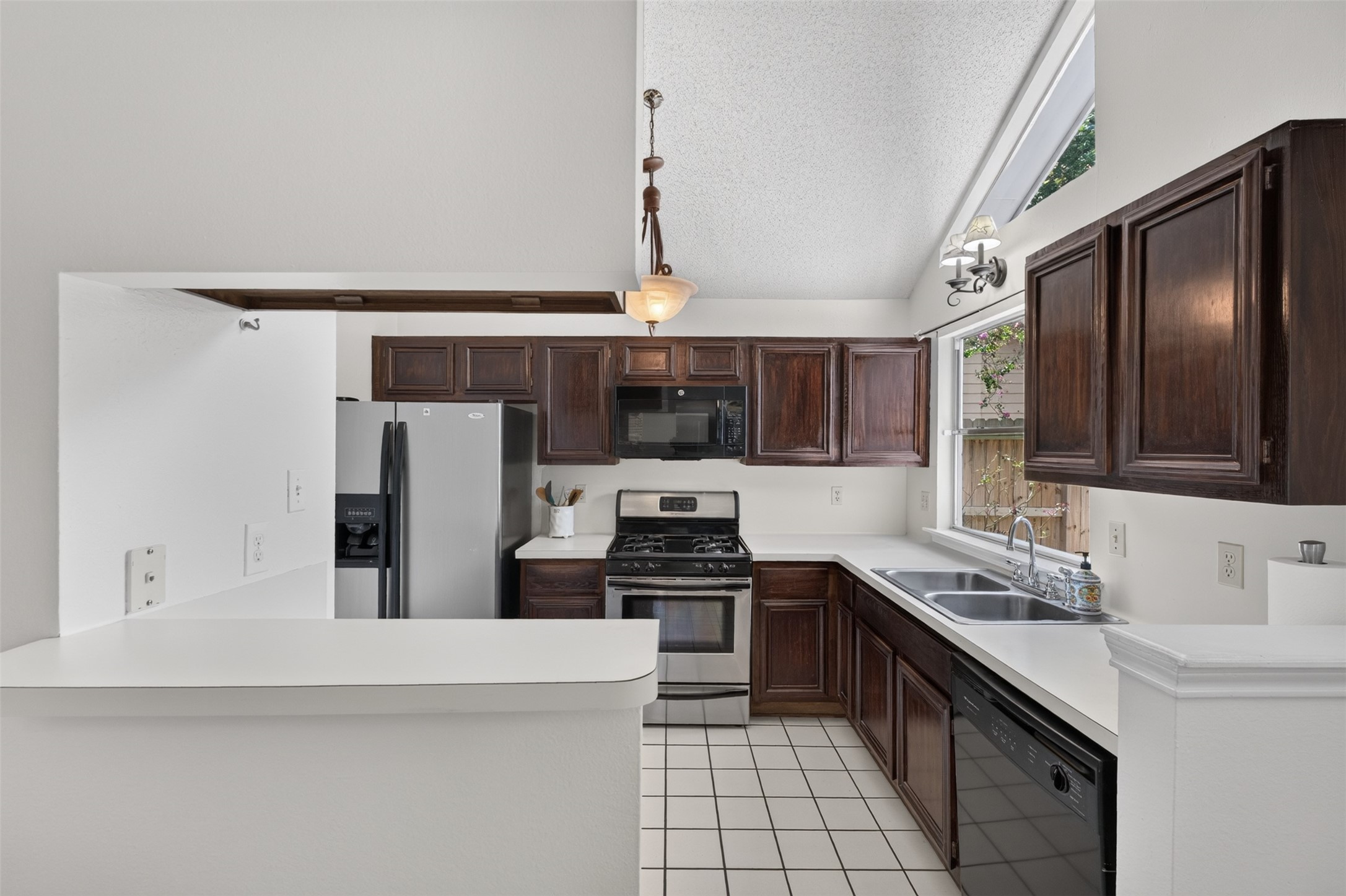 28 S Rain Forest Court Property Photo 15