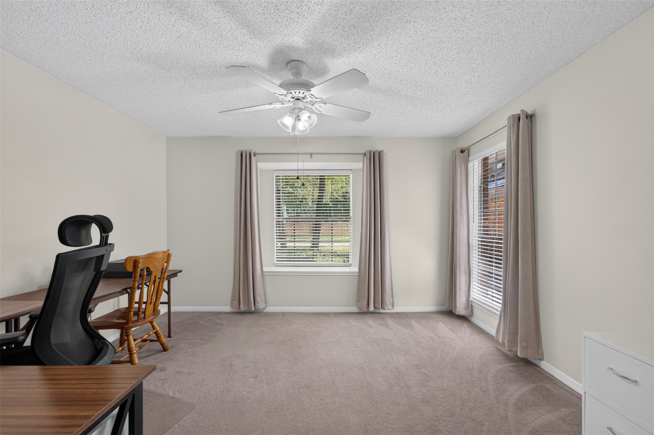 28 S Rain Forest Court Property Photo 27