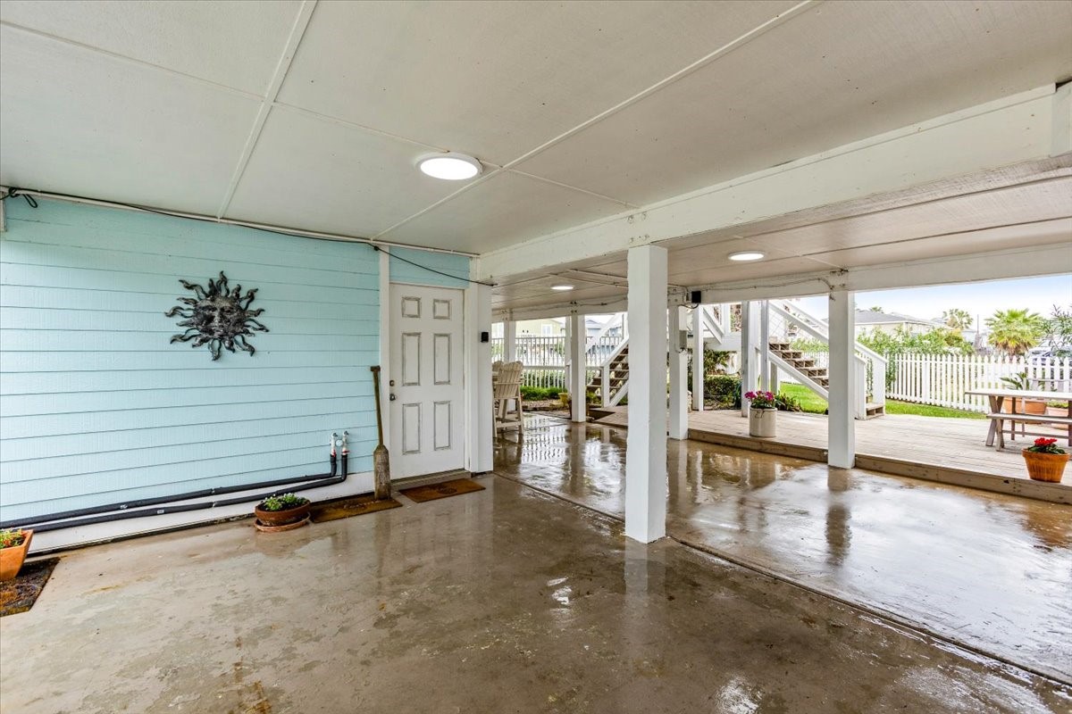4311 Spanish Main Property Photo 36