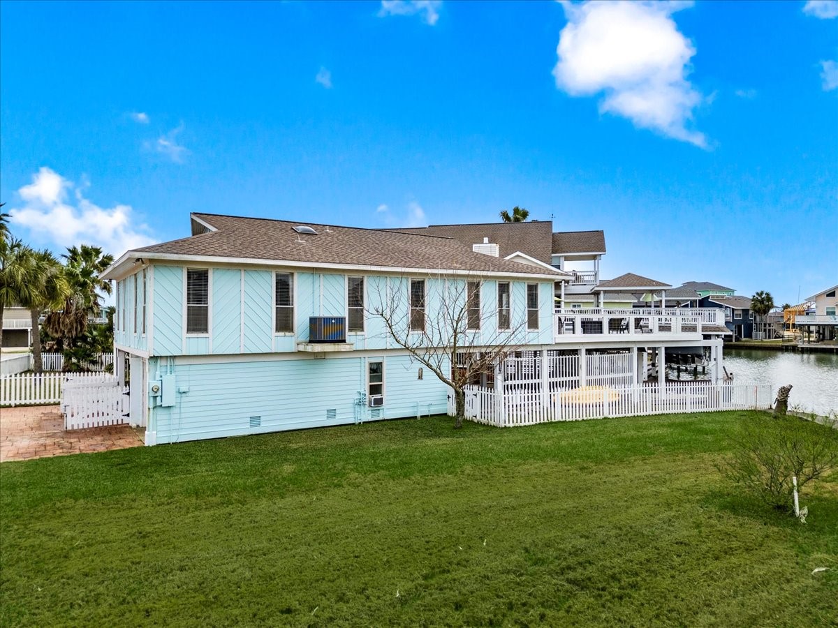 4311 Spanish Main Property Photo 44