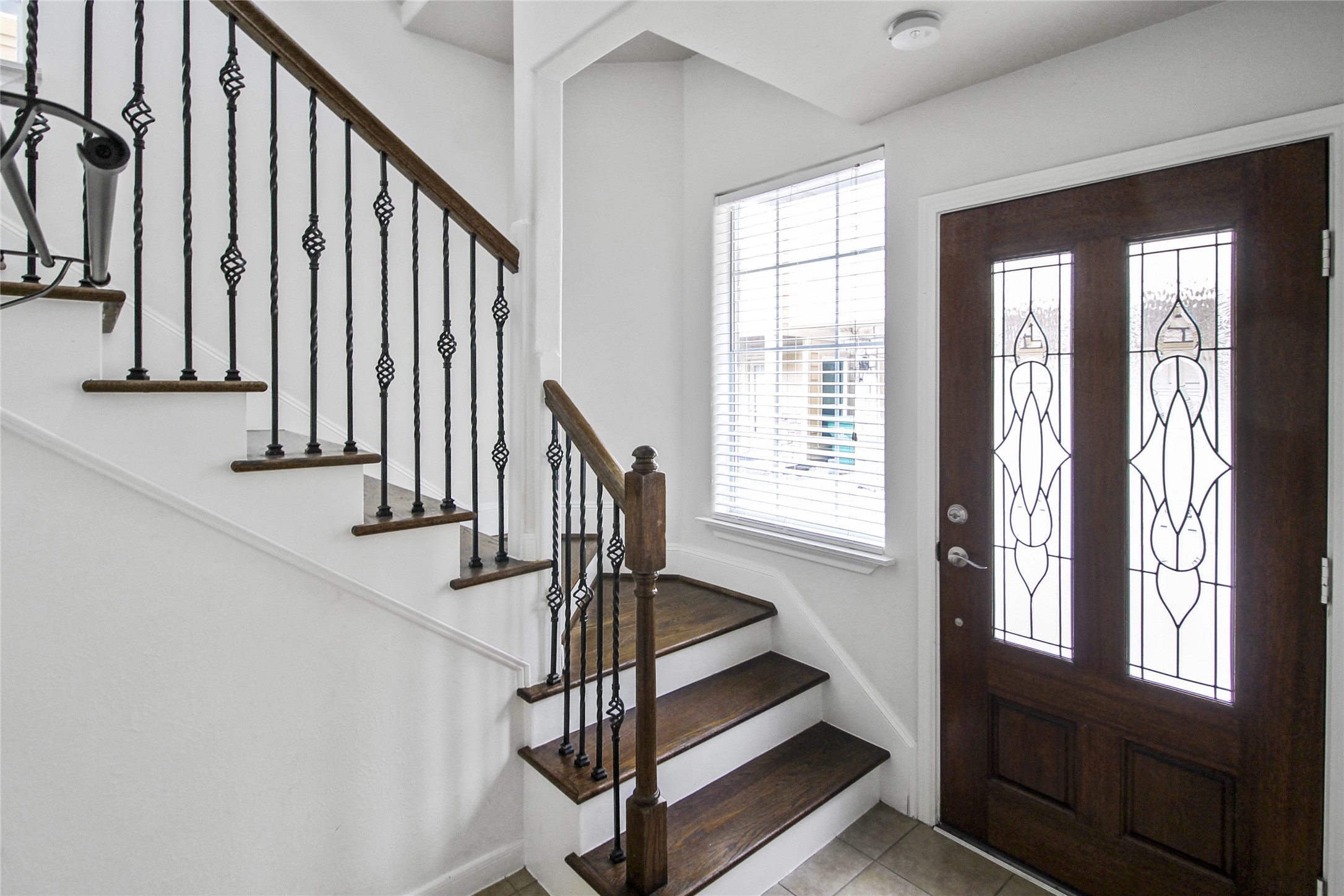 5811 Washington Avenue A Property Photo 2