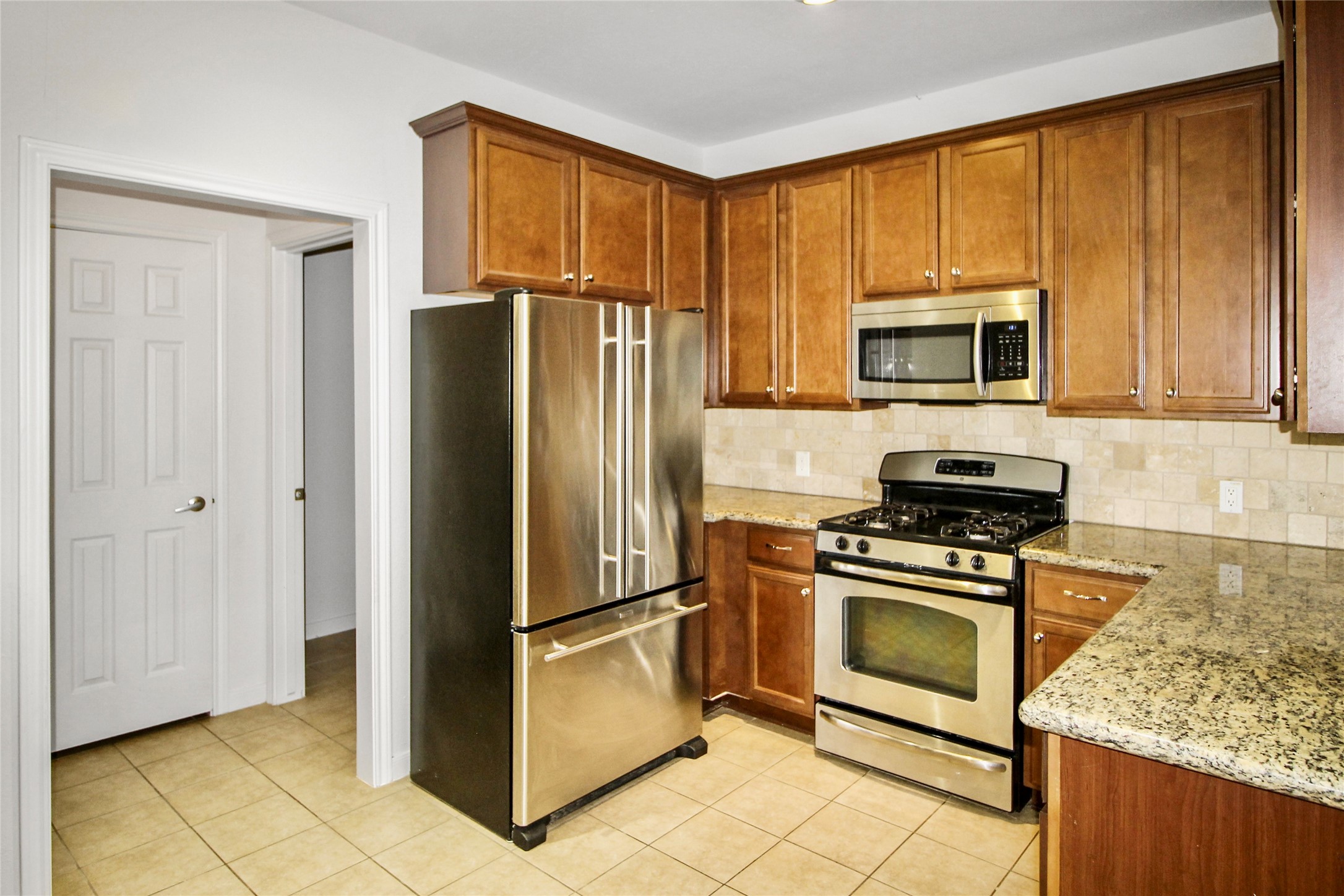 5811 Washington Avenue A Property Photo 8