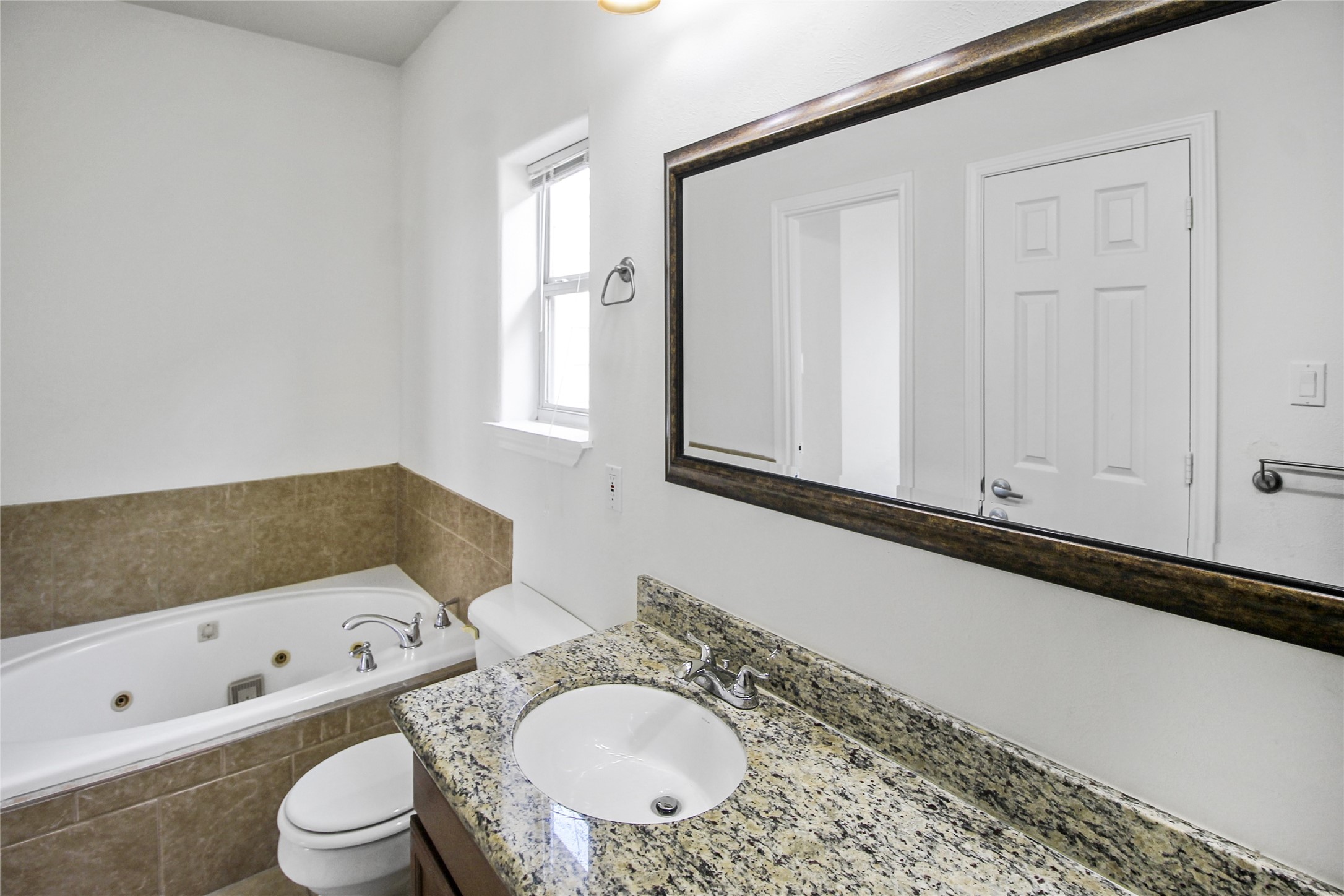 5811 Washington Avenue A Property Photo 15