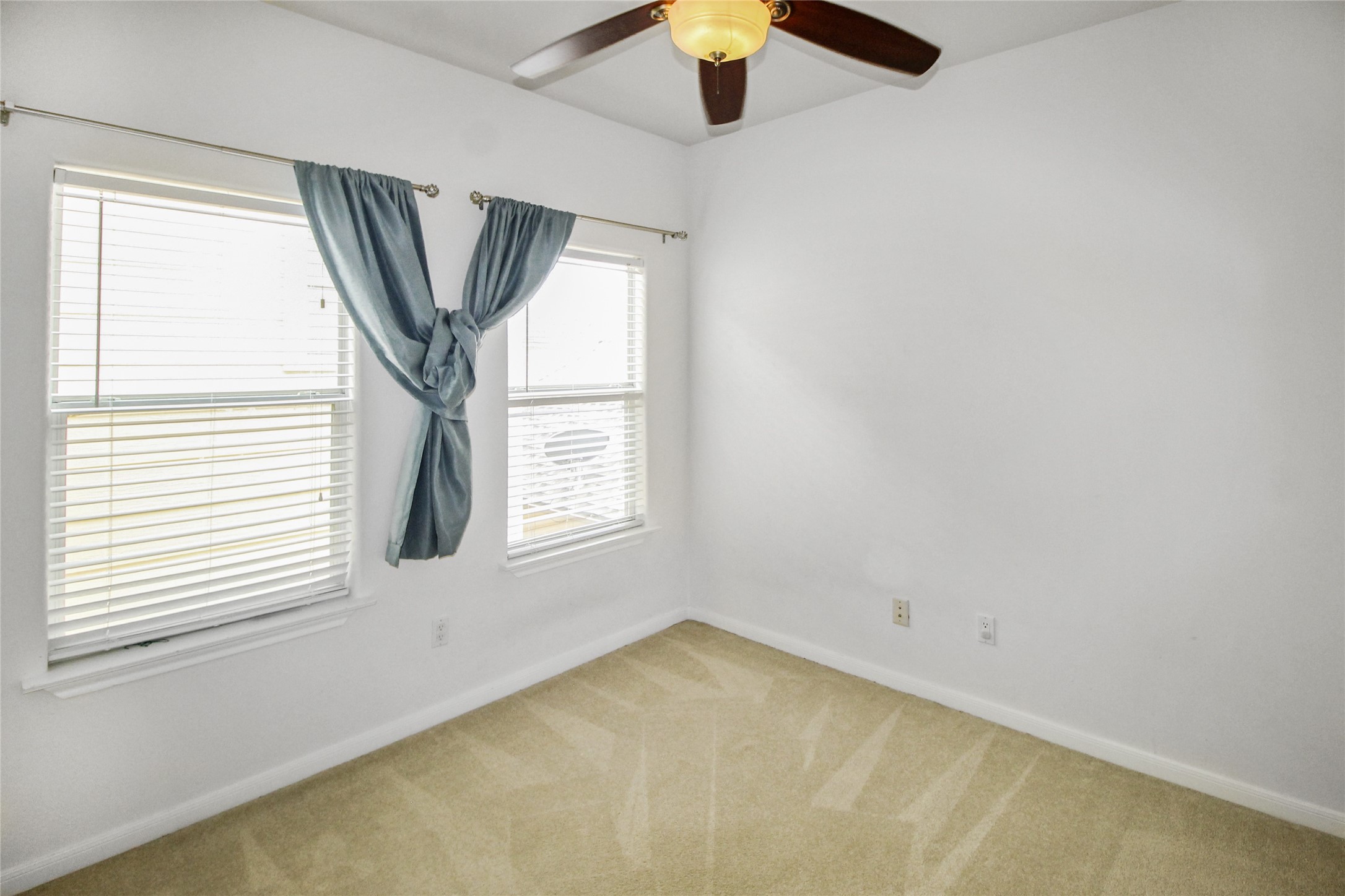 5811 Washington Avenue A Property Photo 16