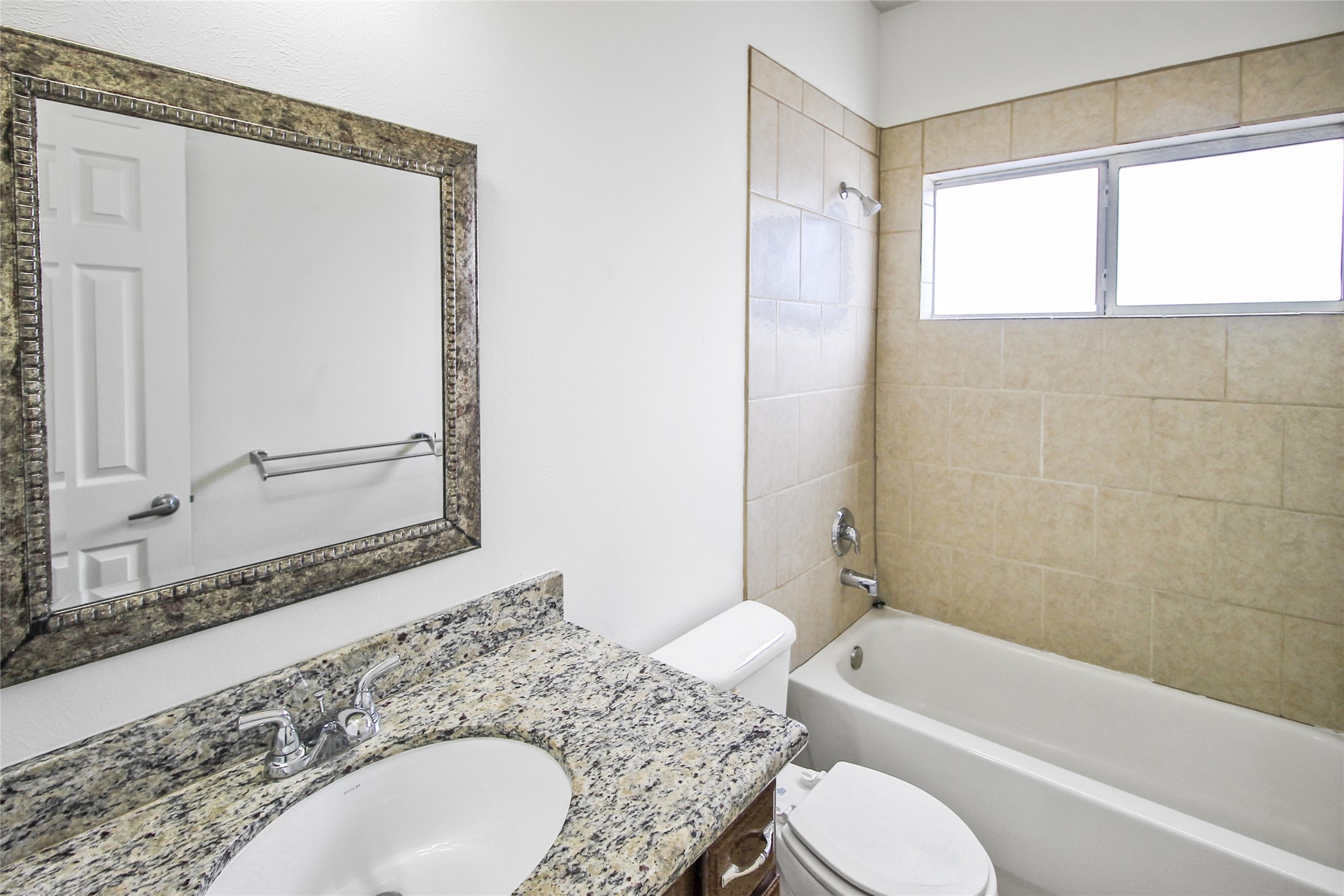 5811 Washington Avenue A Property Photo 17