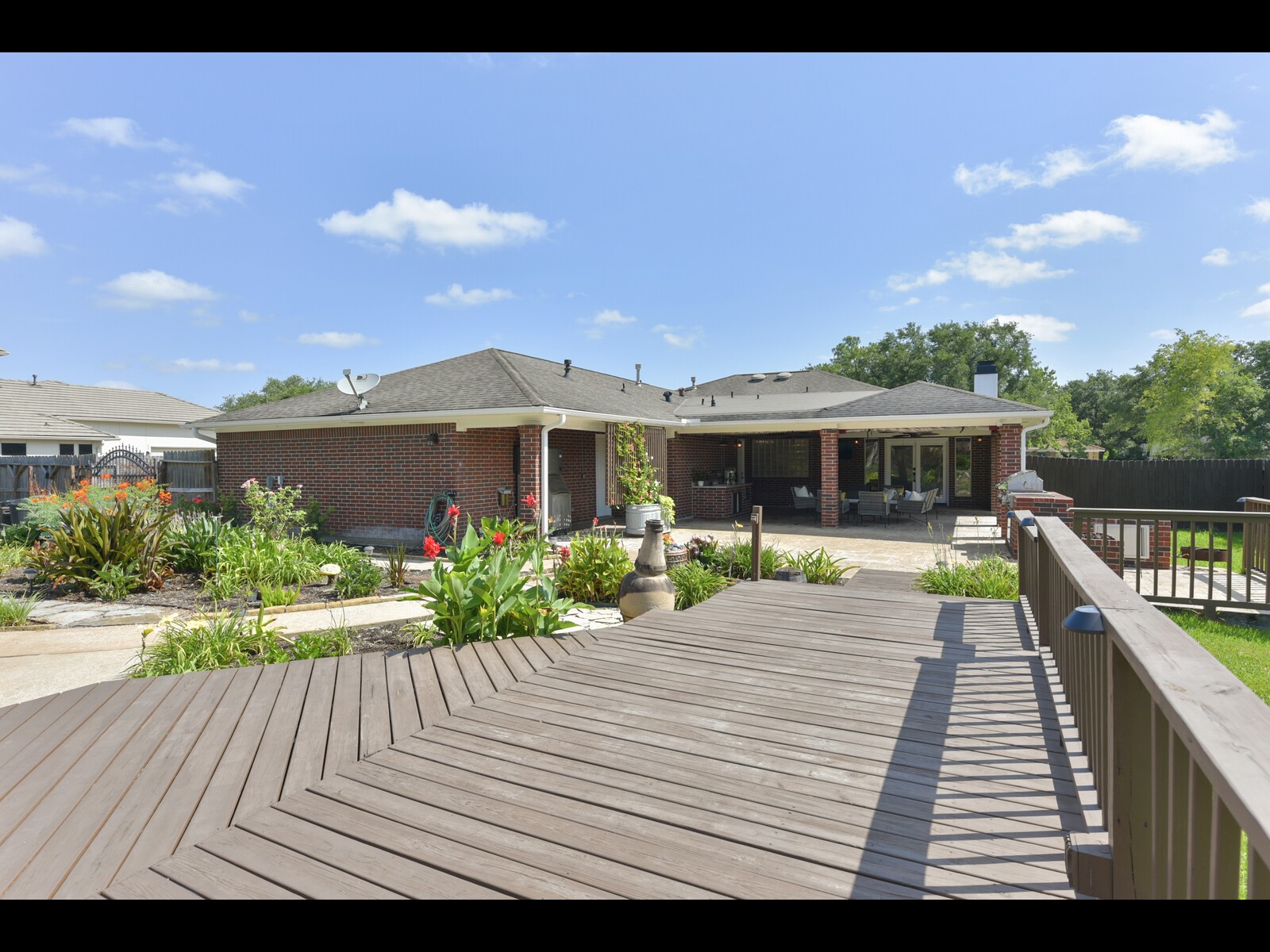 2204 Airline Drive Property Photo 9