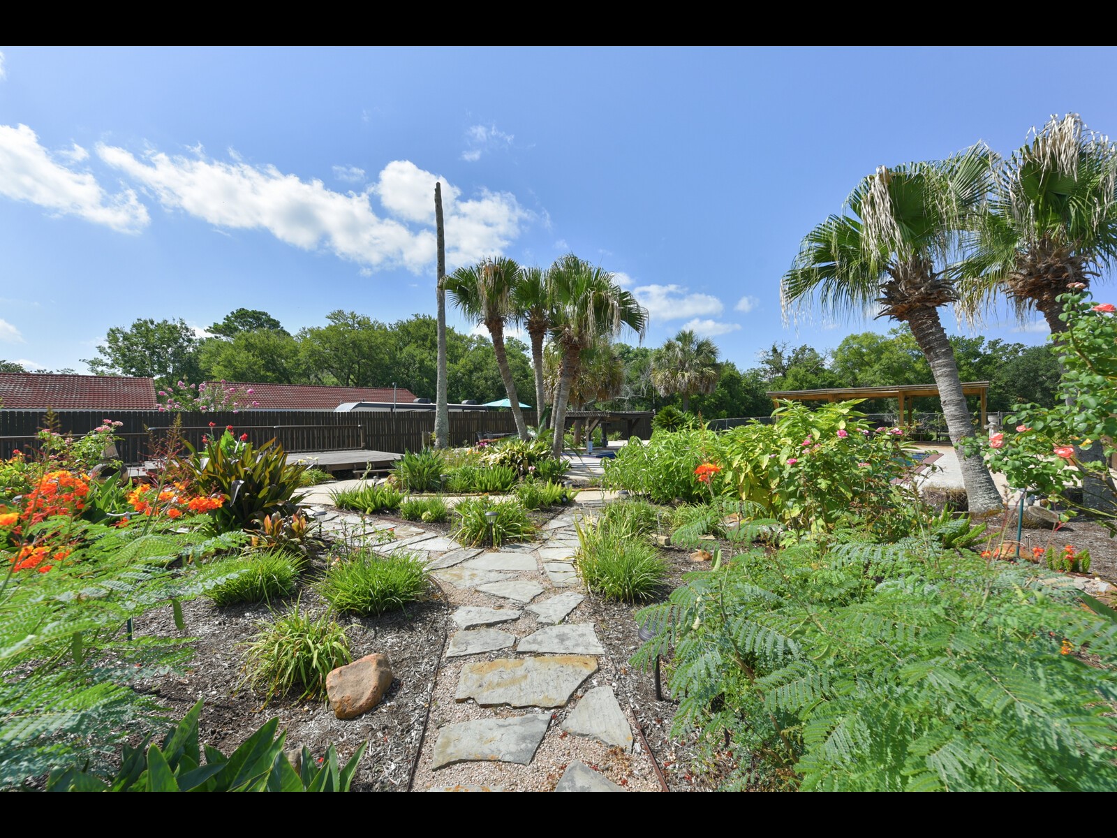 2204 Airline Drive Property Photo 11