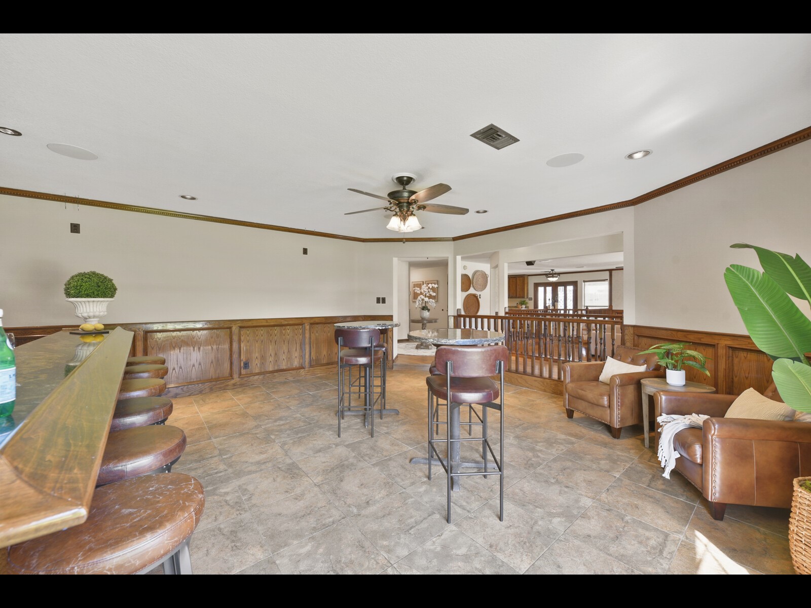 2204 Airline Drive Property Photo 17