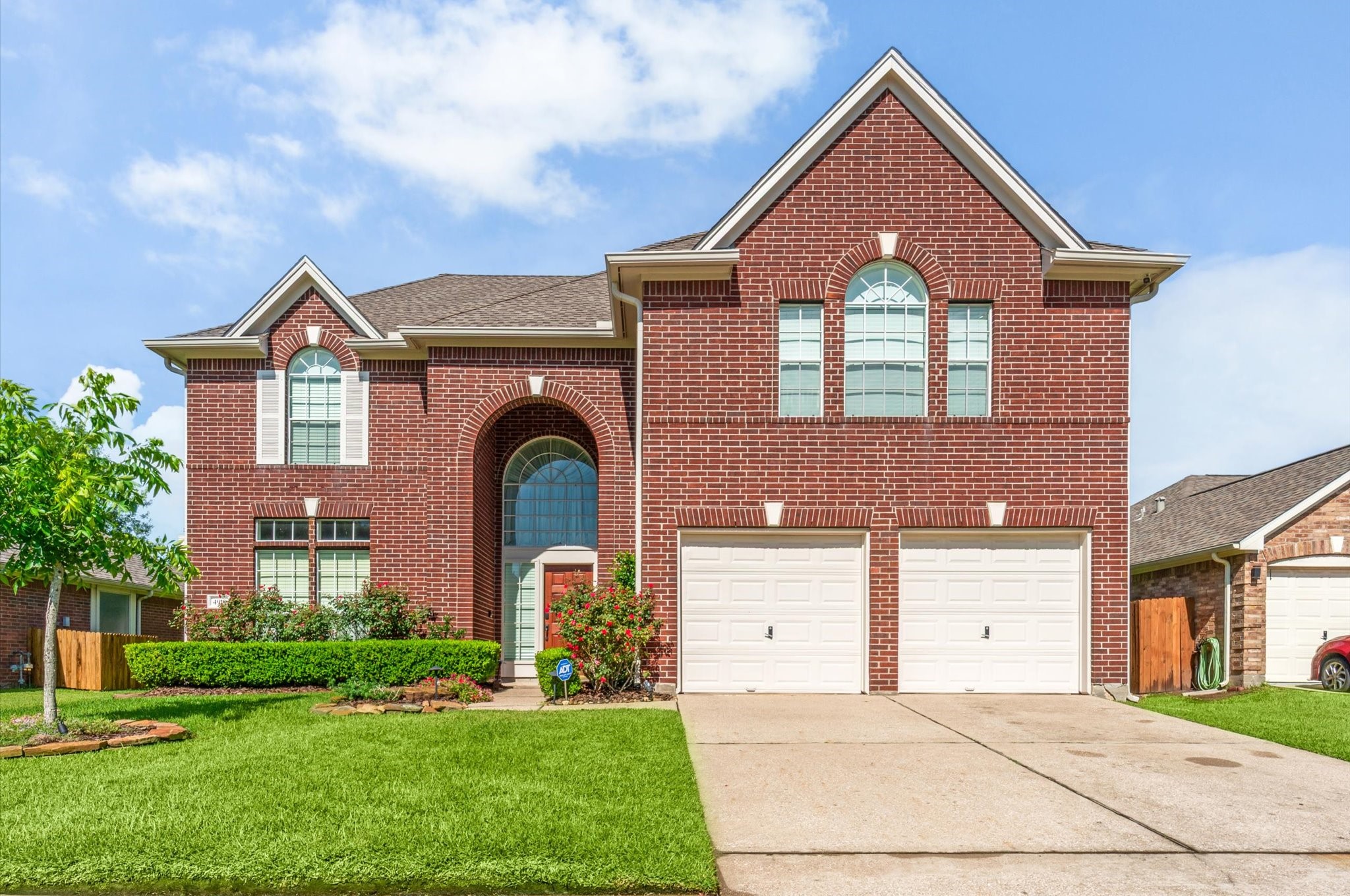 4919 Fern Cove Drive Property Photo 1