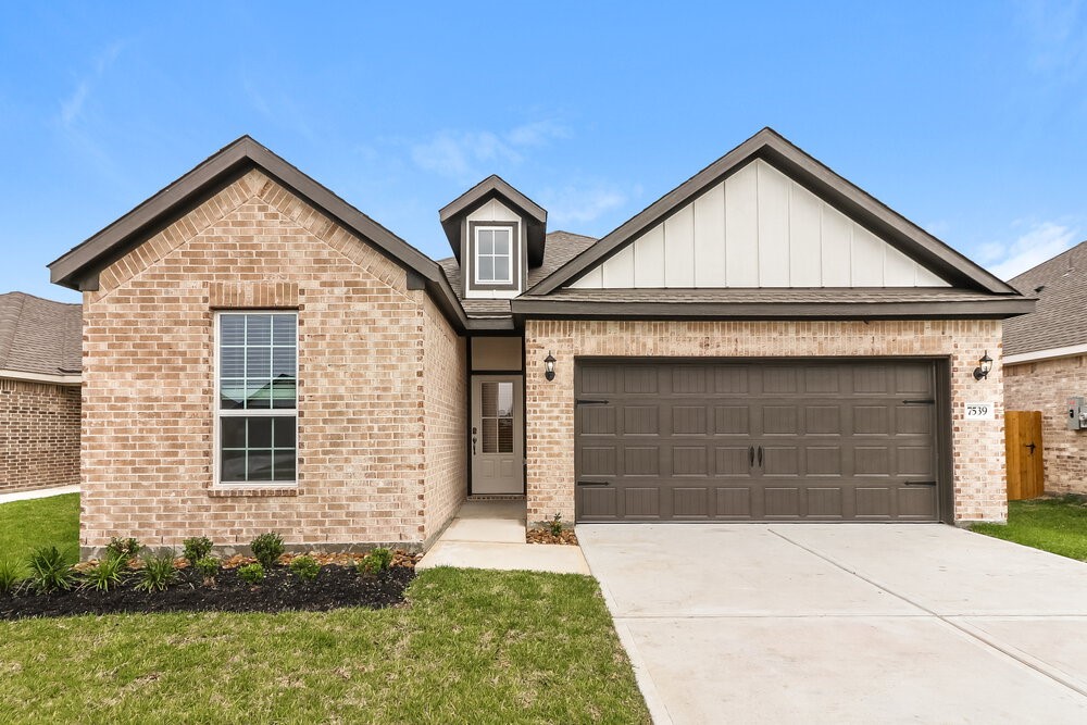 7539 Tipton Meadow Way Property Photo 1