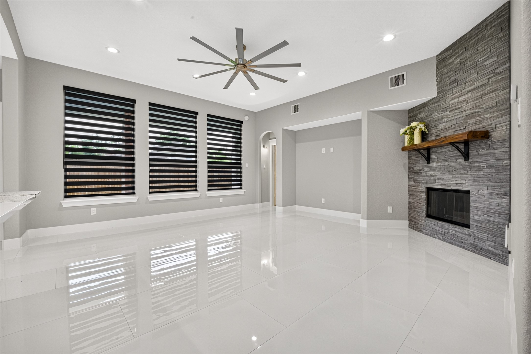 710 Parral Court Property Photo 10