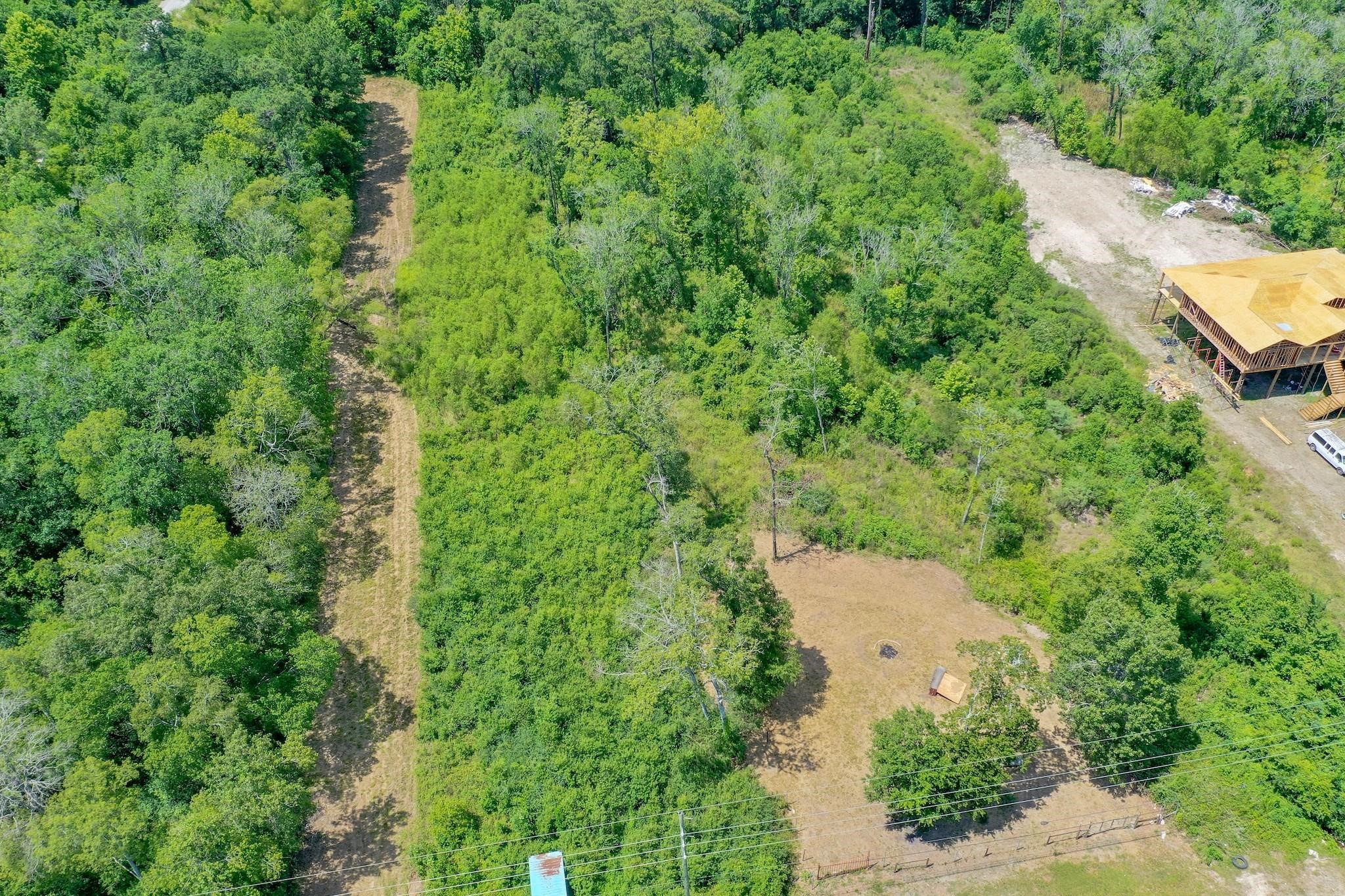16422 Garrett Road Property Photo 2