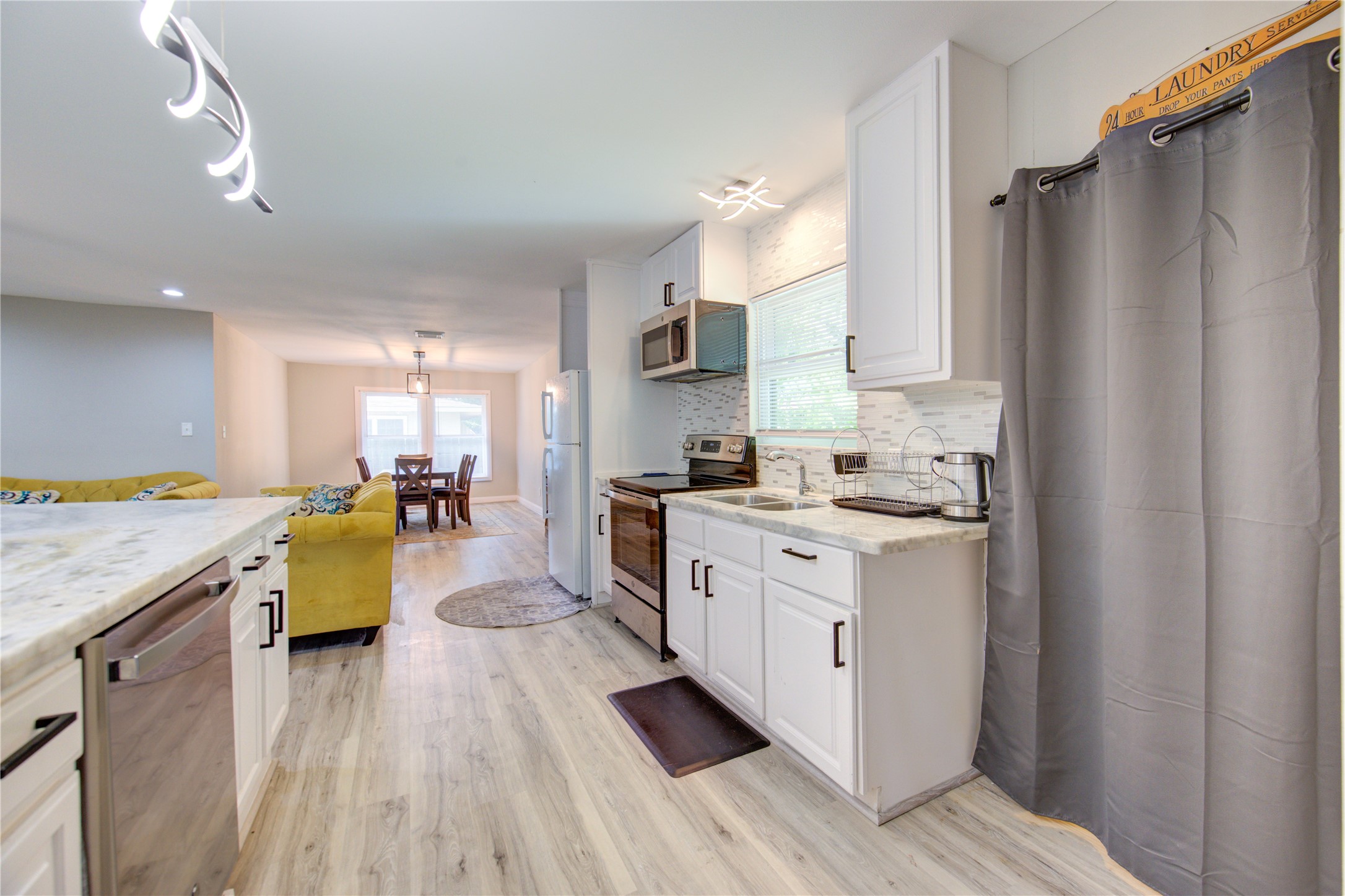6638 Winton Street Property Photo 19