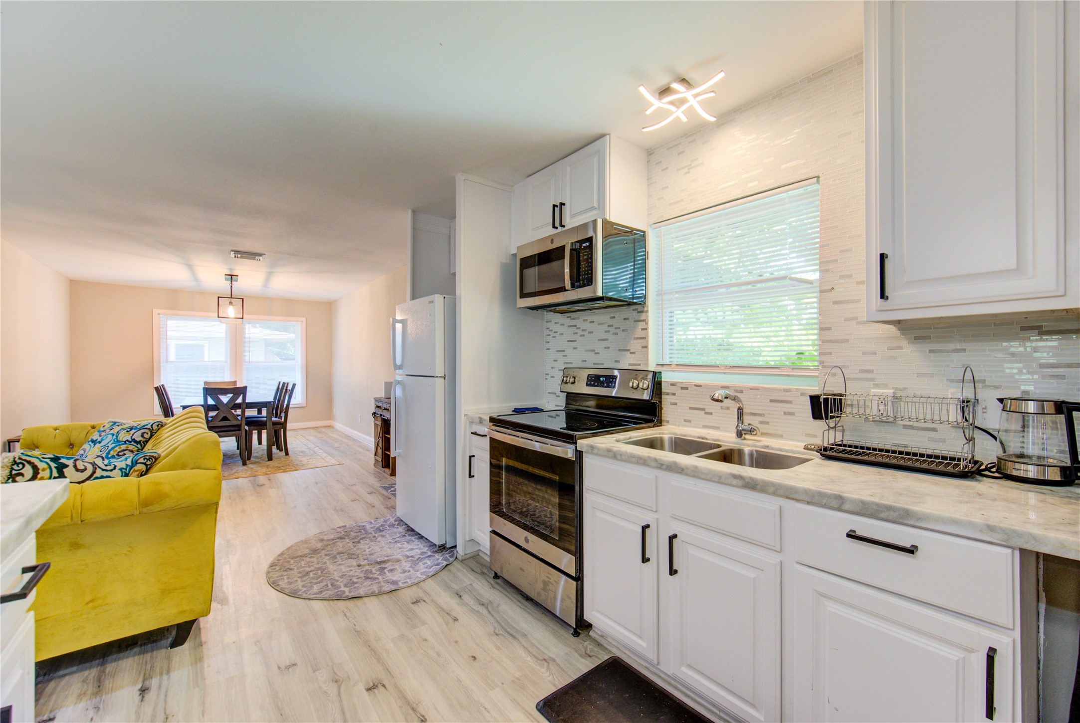 6638 Winton Street Property Photo 20