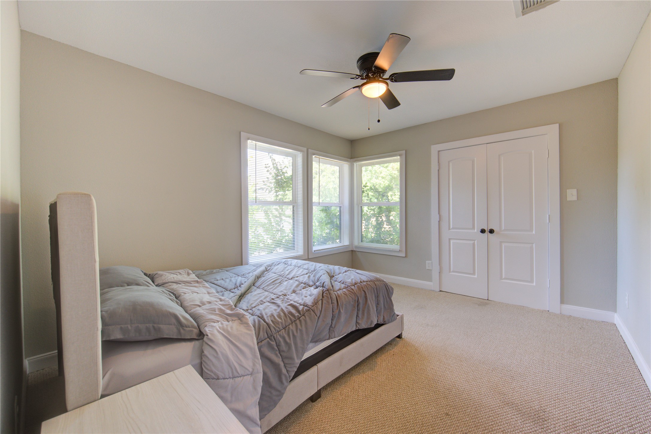 6638 Winton Street Property Photo 34