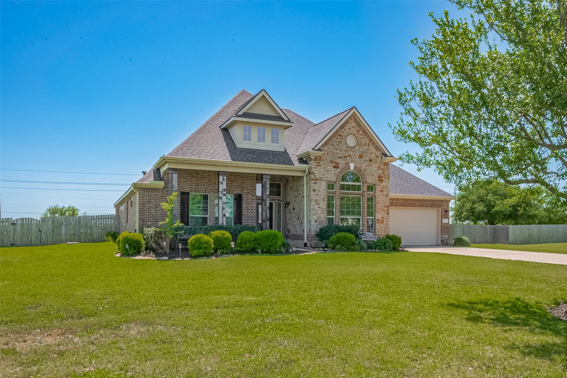 7502 Tejas Lakes Trail Property Photo 1