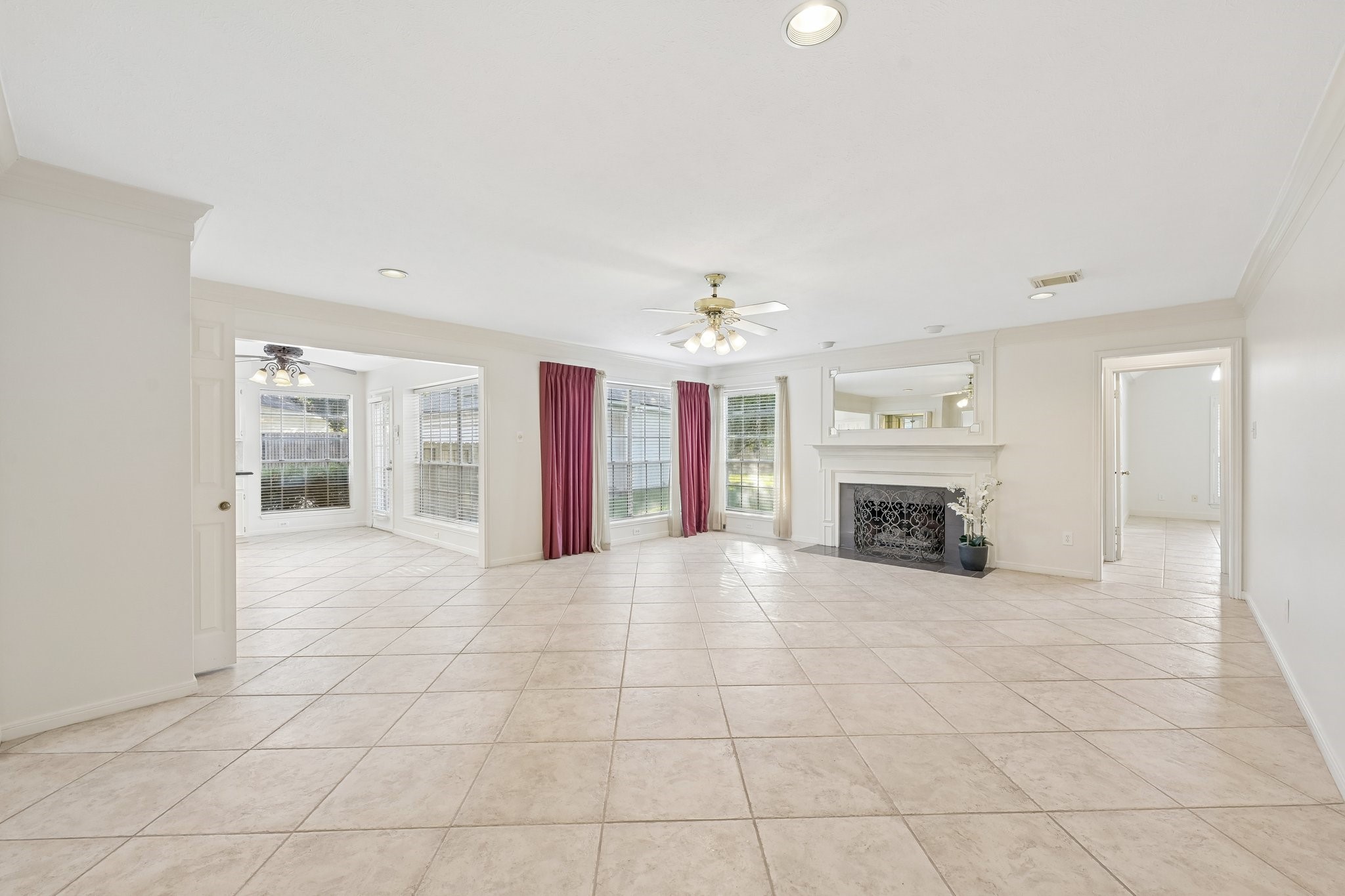 15 Sterling Street Property Photo 3