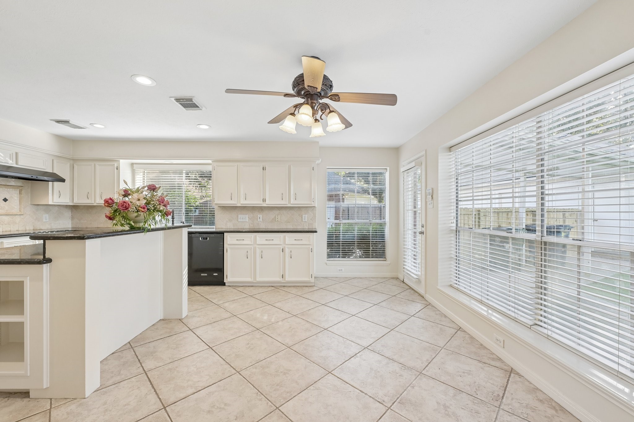 15 Sterling Street Property Photo 7