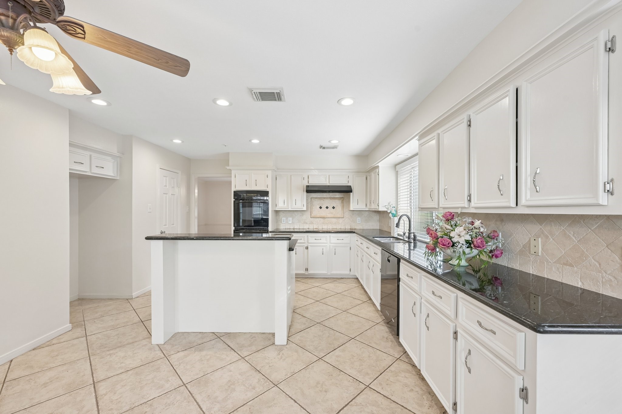15 Sterling Street Property Photo 8