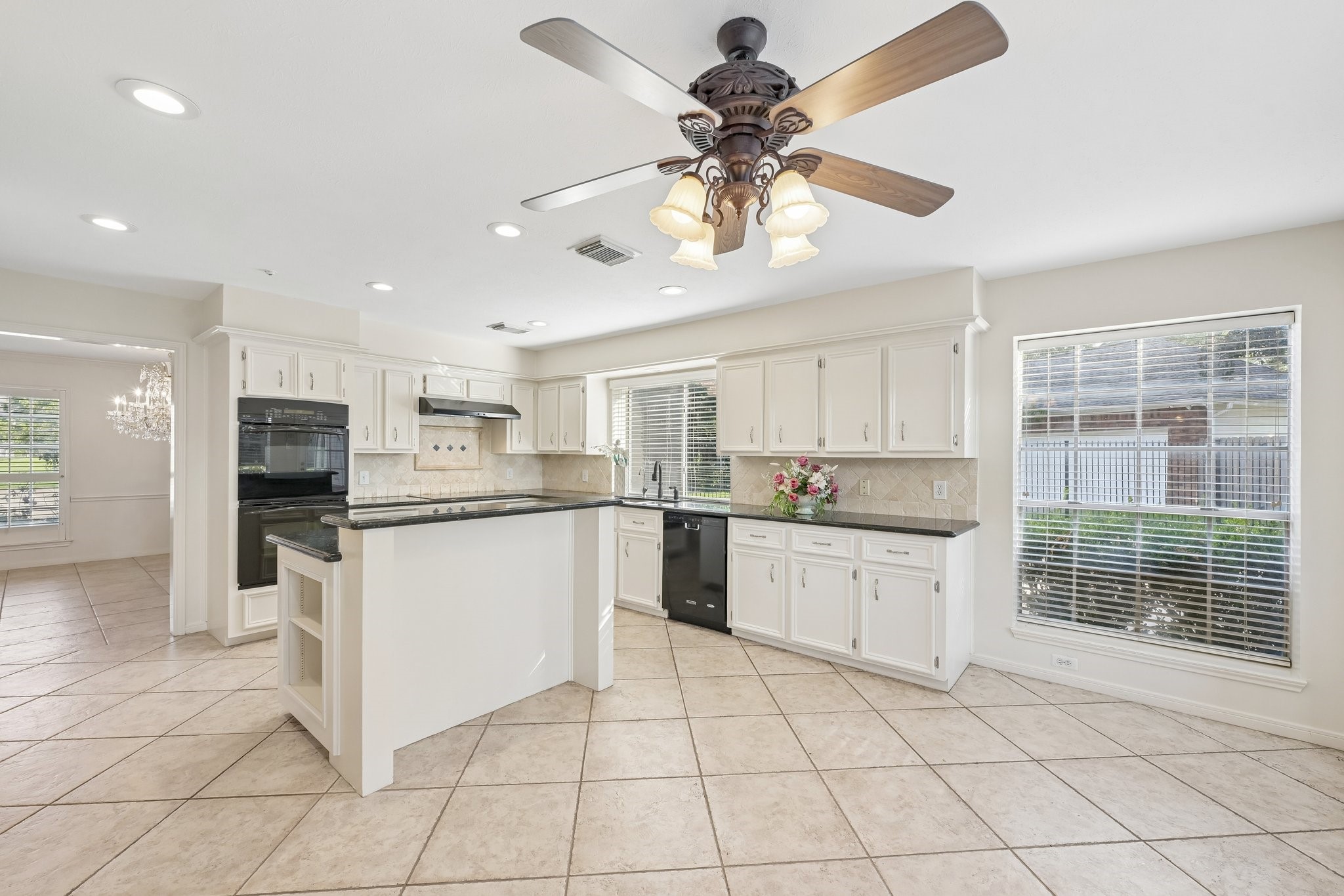 15 Sterling Street Property Photo 9