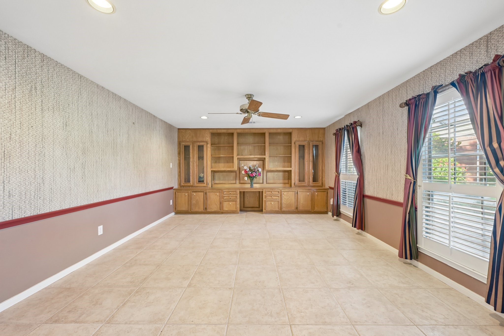 15 Sterling Street Property Photo 14