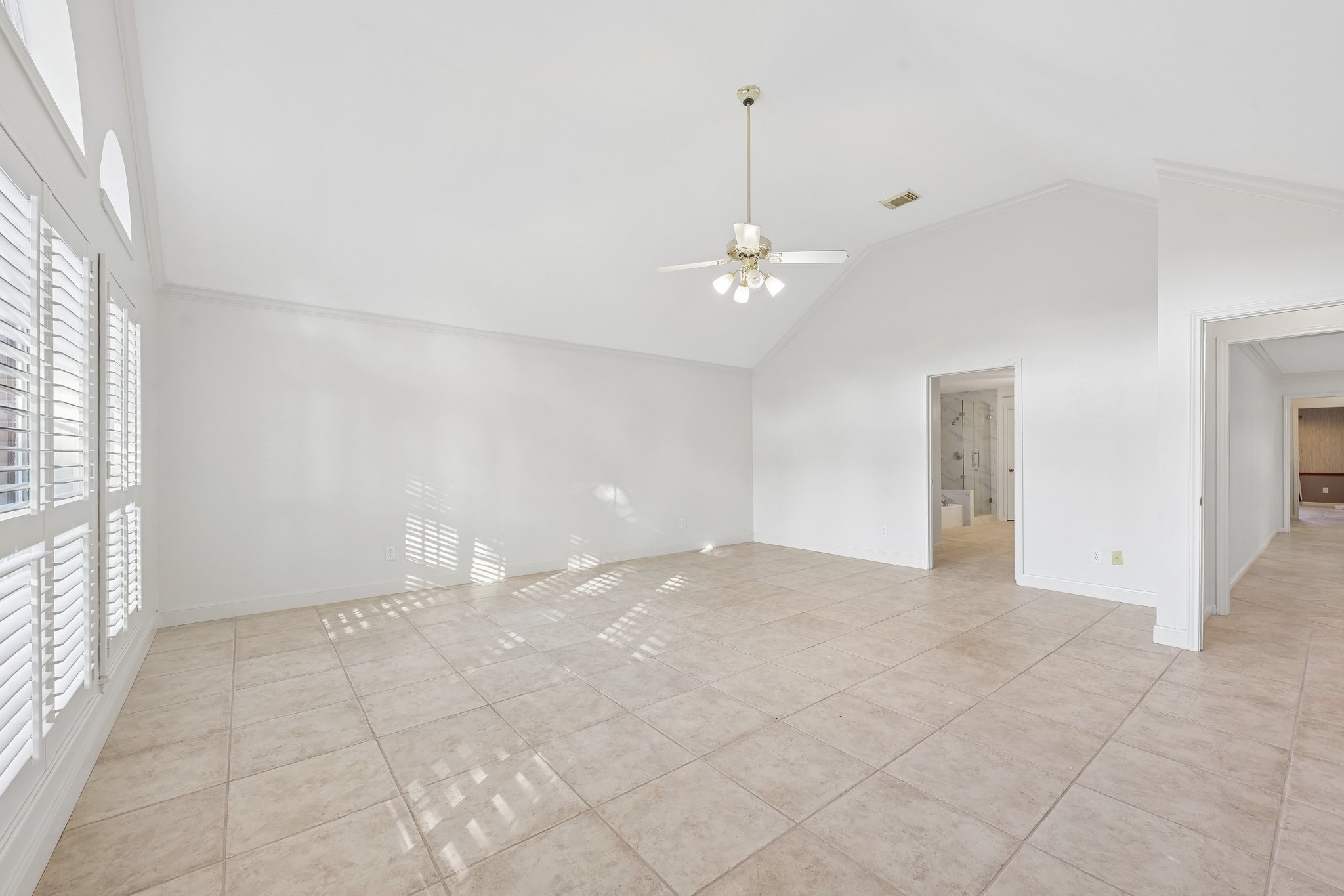 15 Sterling Street Property Photo 18