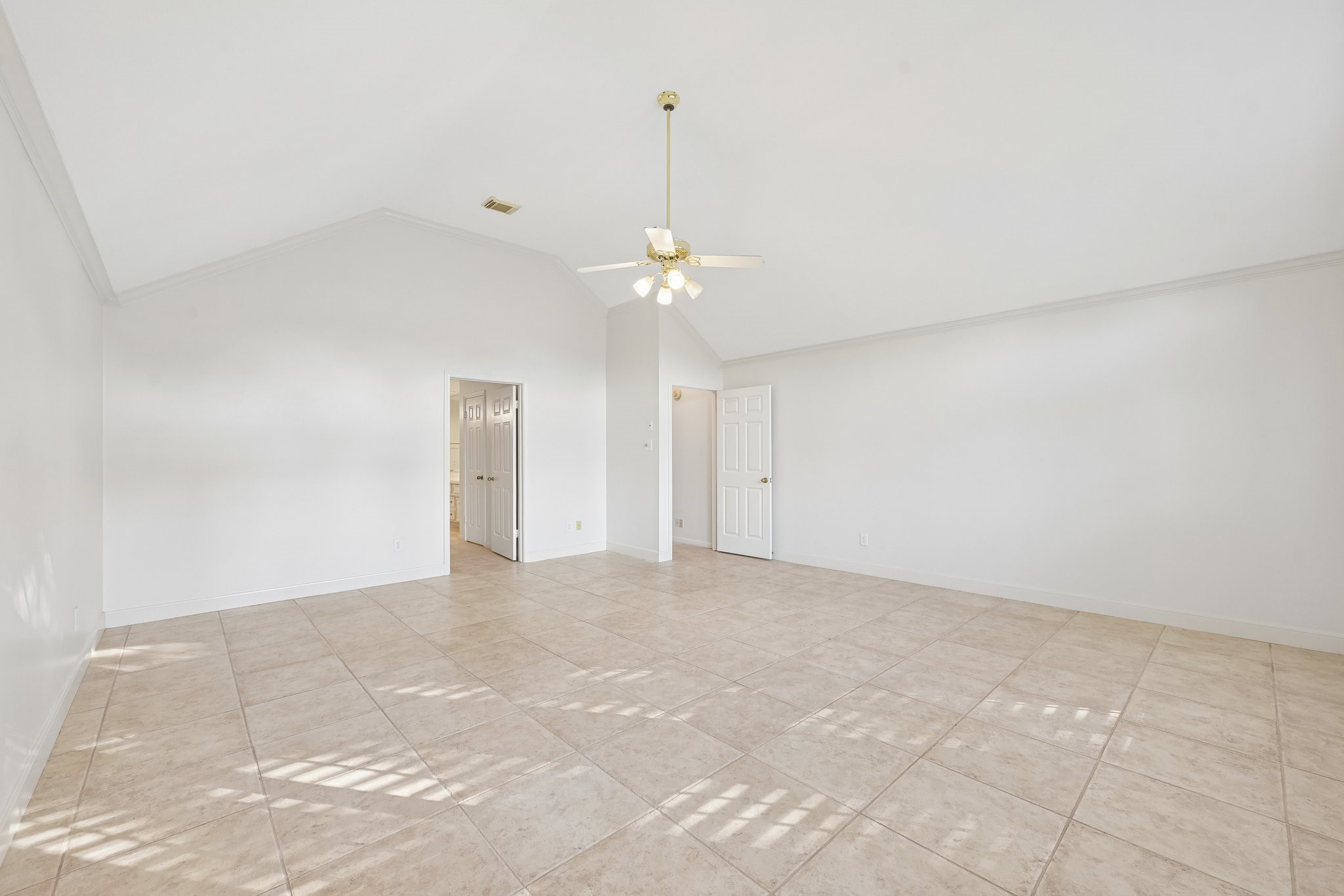 15 Sterling Street Property Photo 20