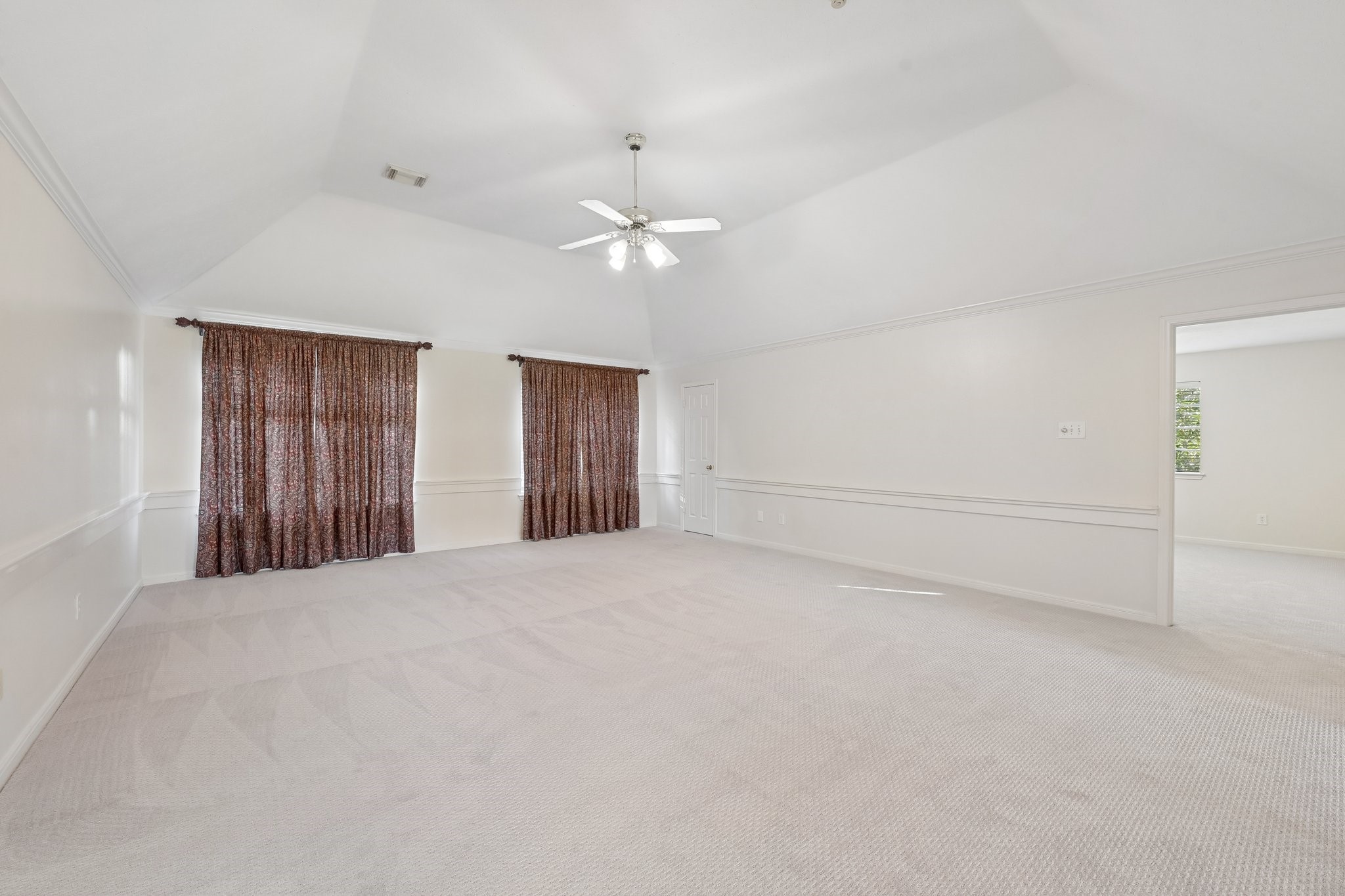 15 Sterling Street Property Photo 28
