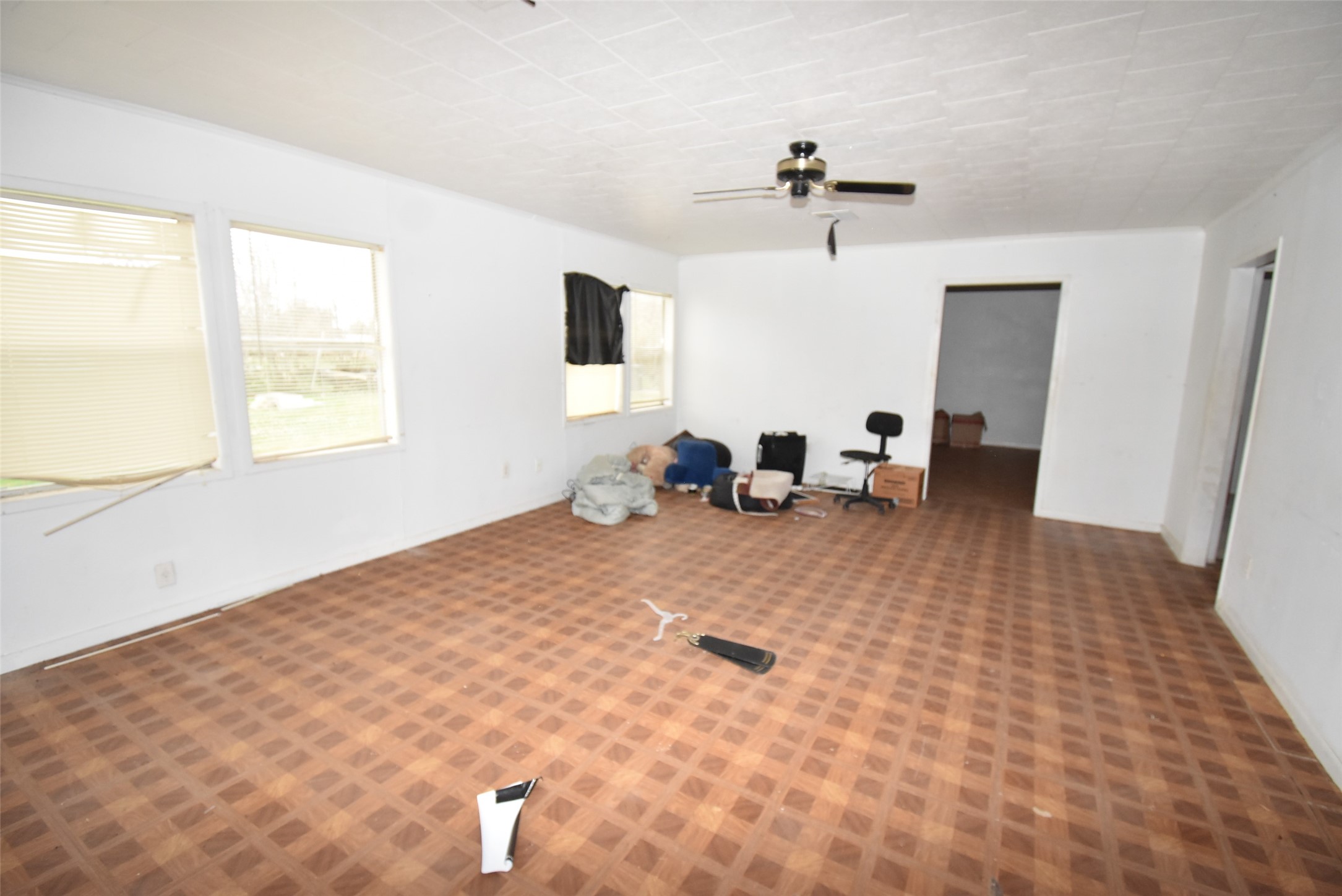 1909 Avenue C Property Photo 2