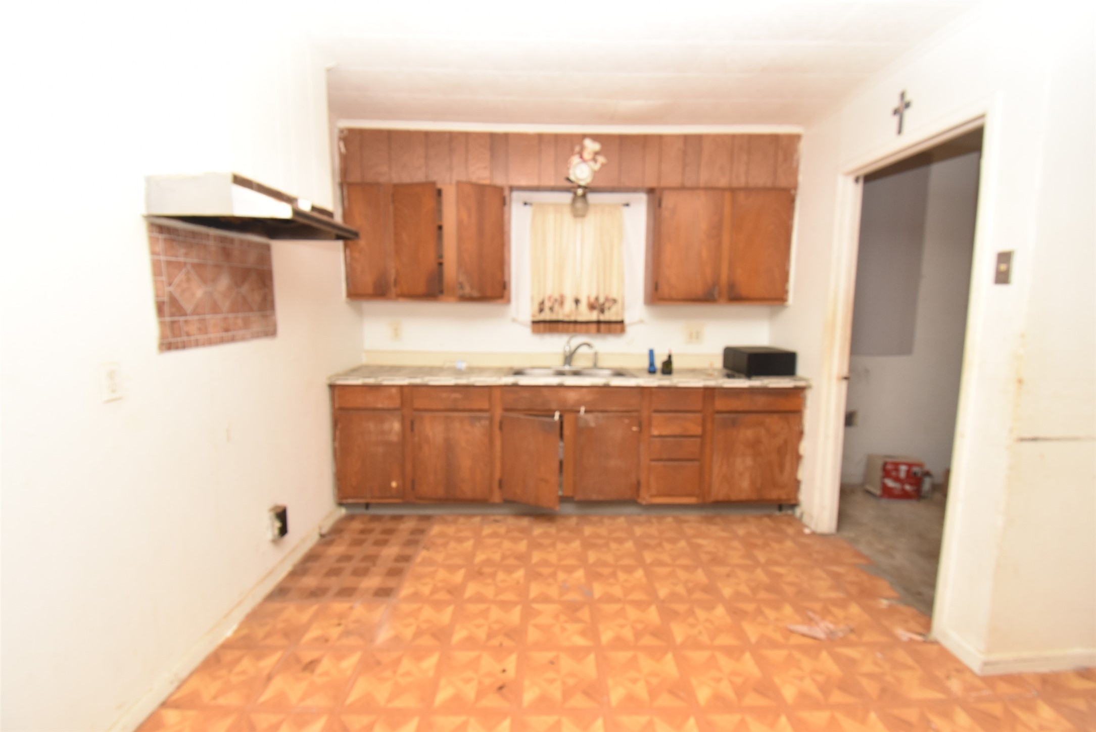 1909 Avenue C Property Photo 3