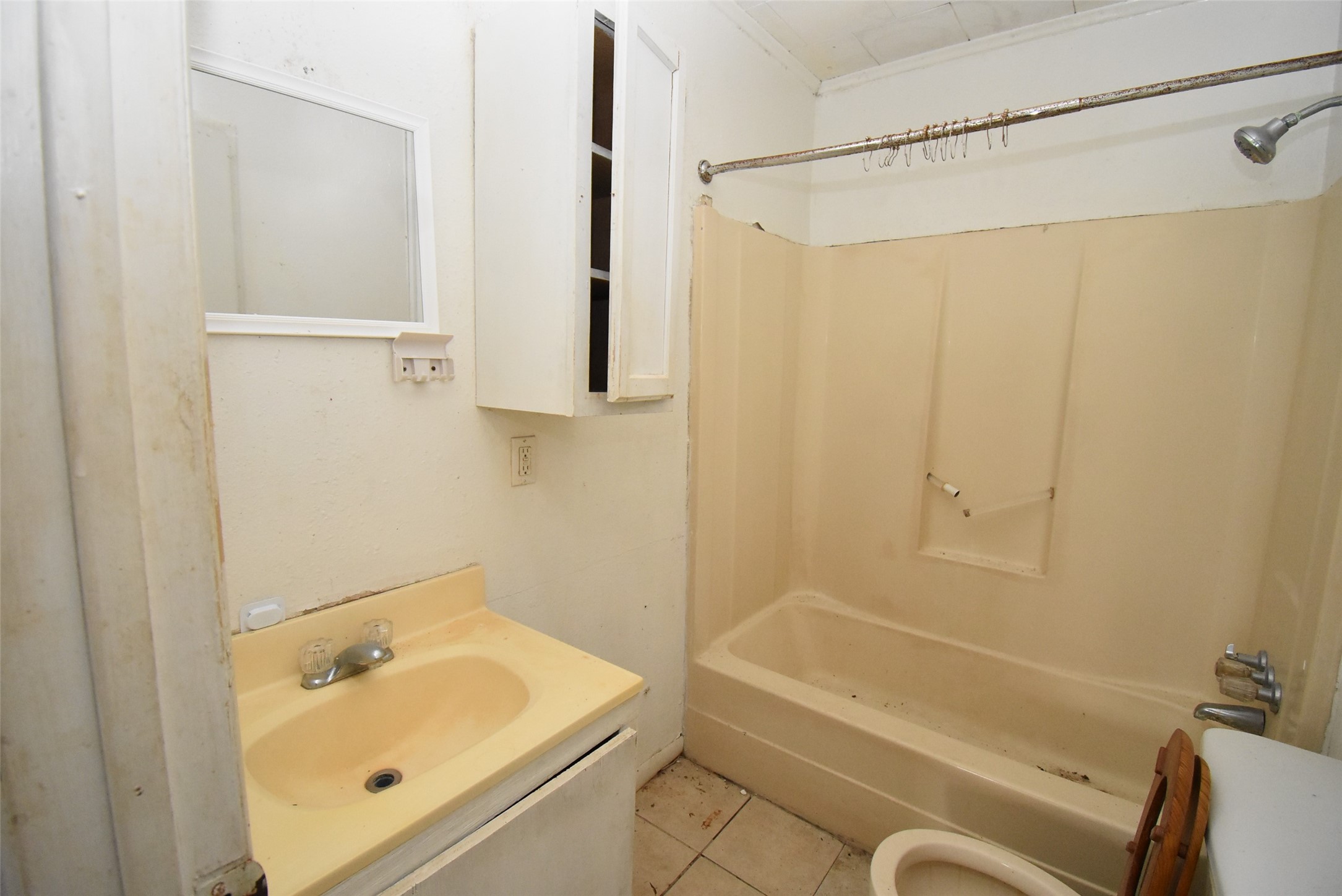 1909 Avenue C Property Photo 5