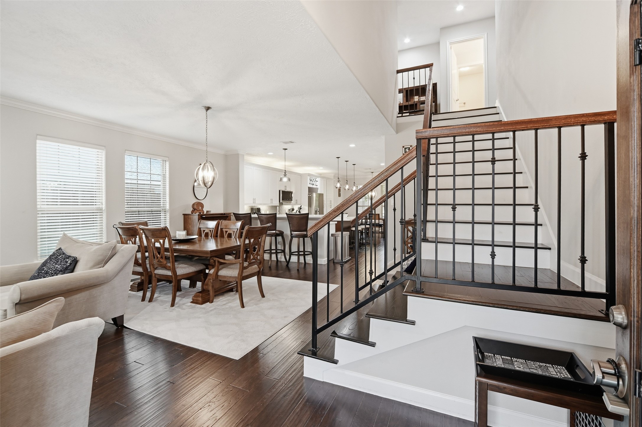 1427 Scharpe Street Property Photo 4