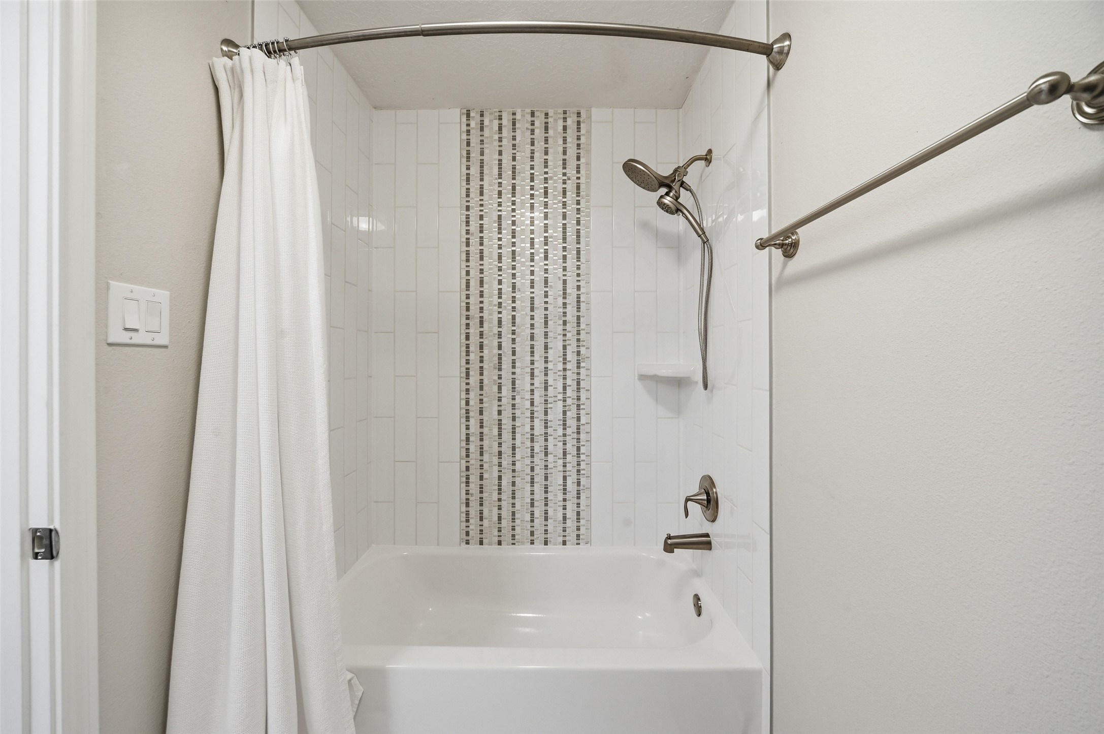 1427 Scharpe Street Property Photo 34