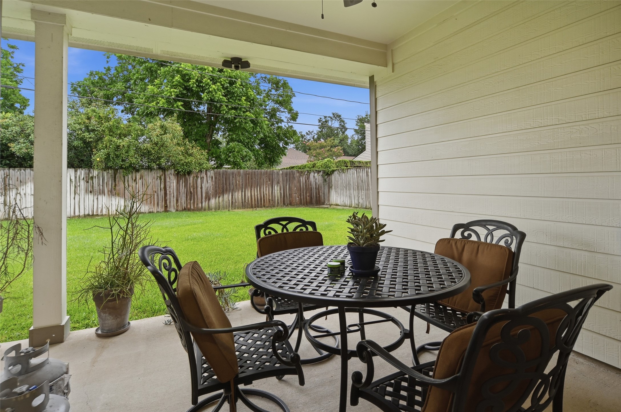 1427 Scharpe Street Property Photo 35