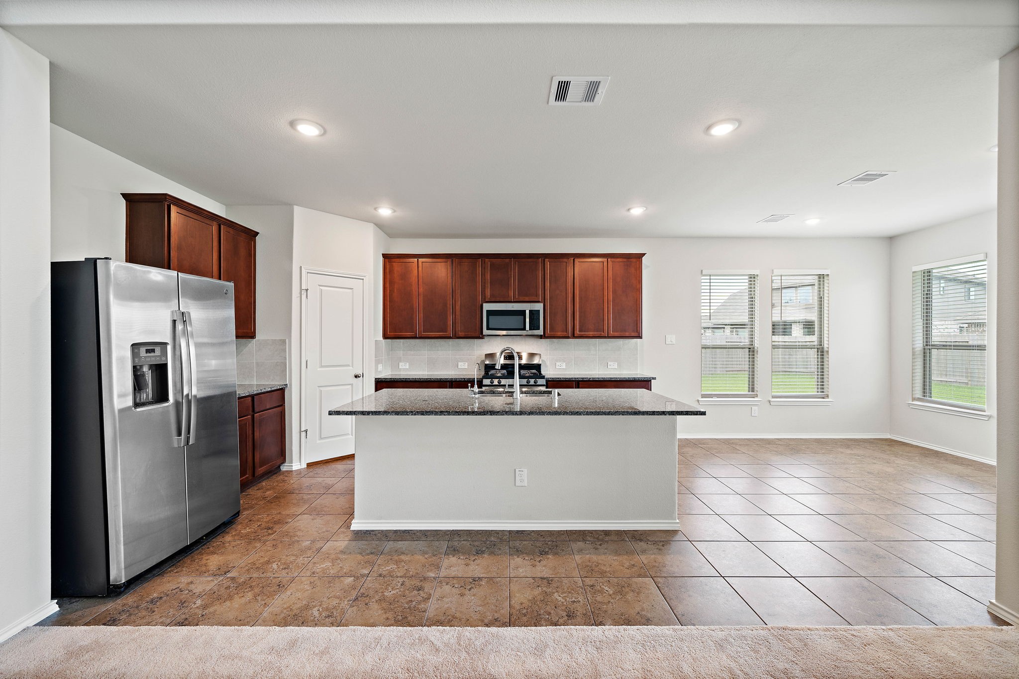 8706 Sunbury Oak Circle Property Photo 8
