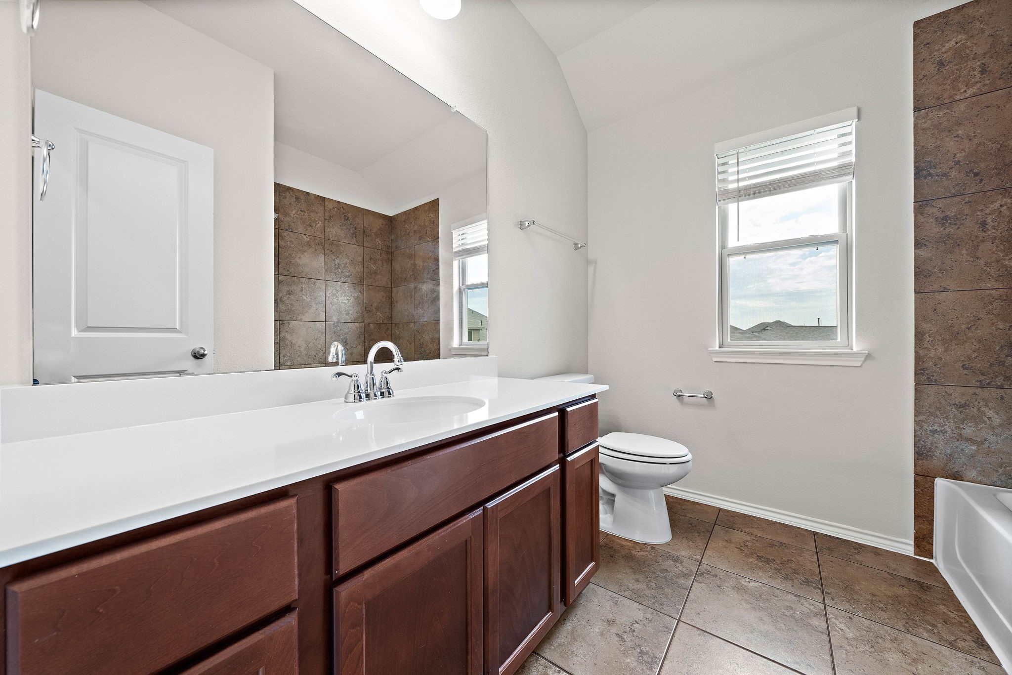 8706 Sunbury Oak Circle Property Photo 19