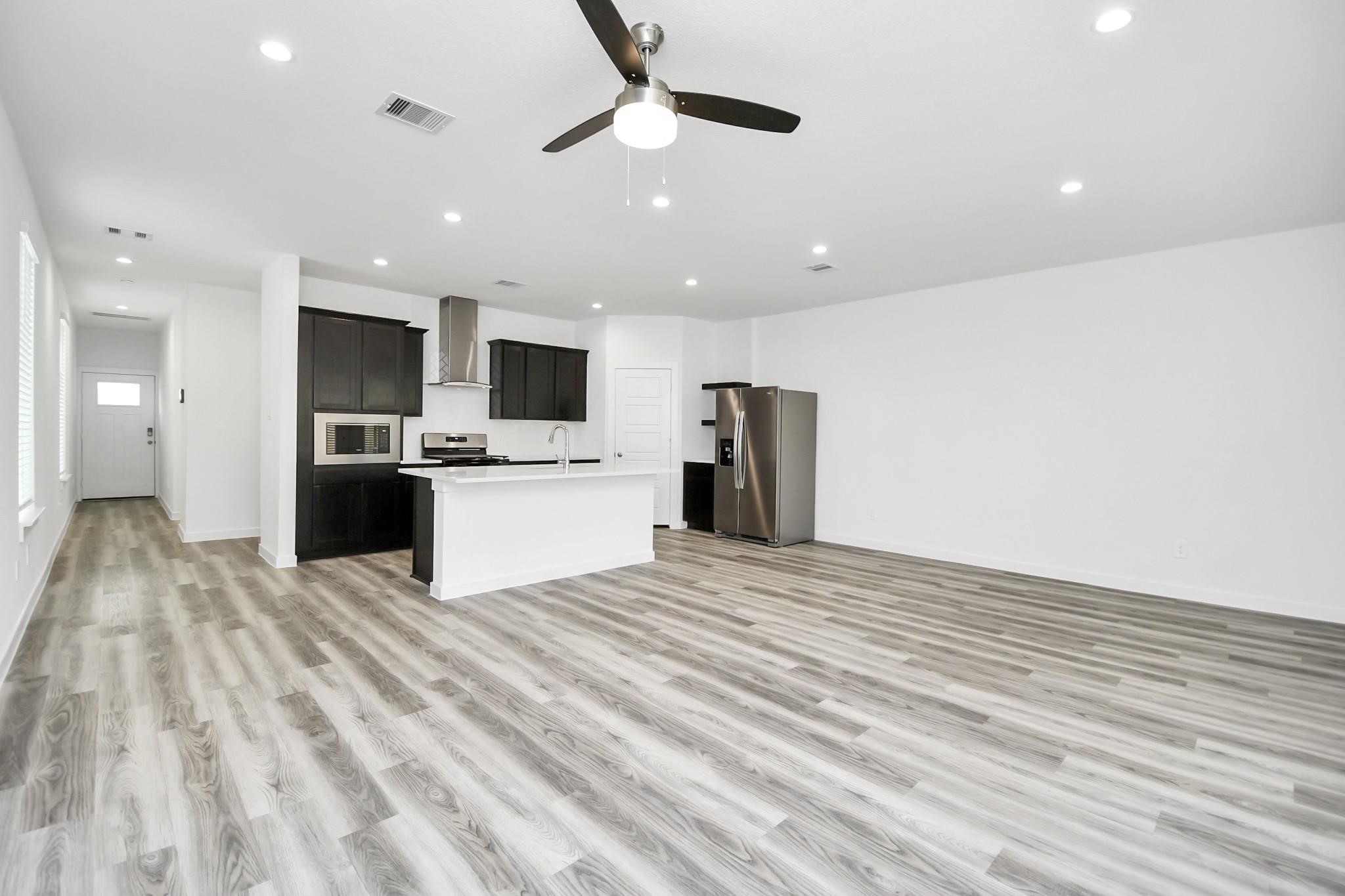 12316 Basilwood Drive Property Photo 4
