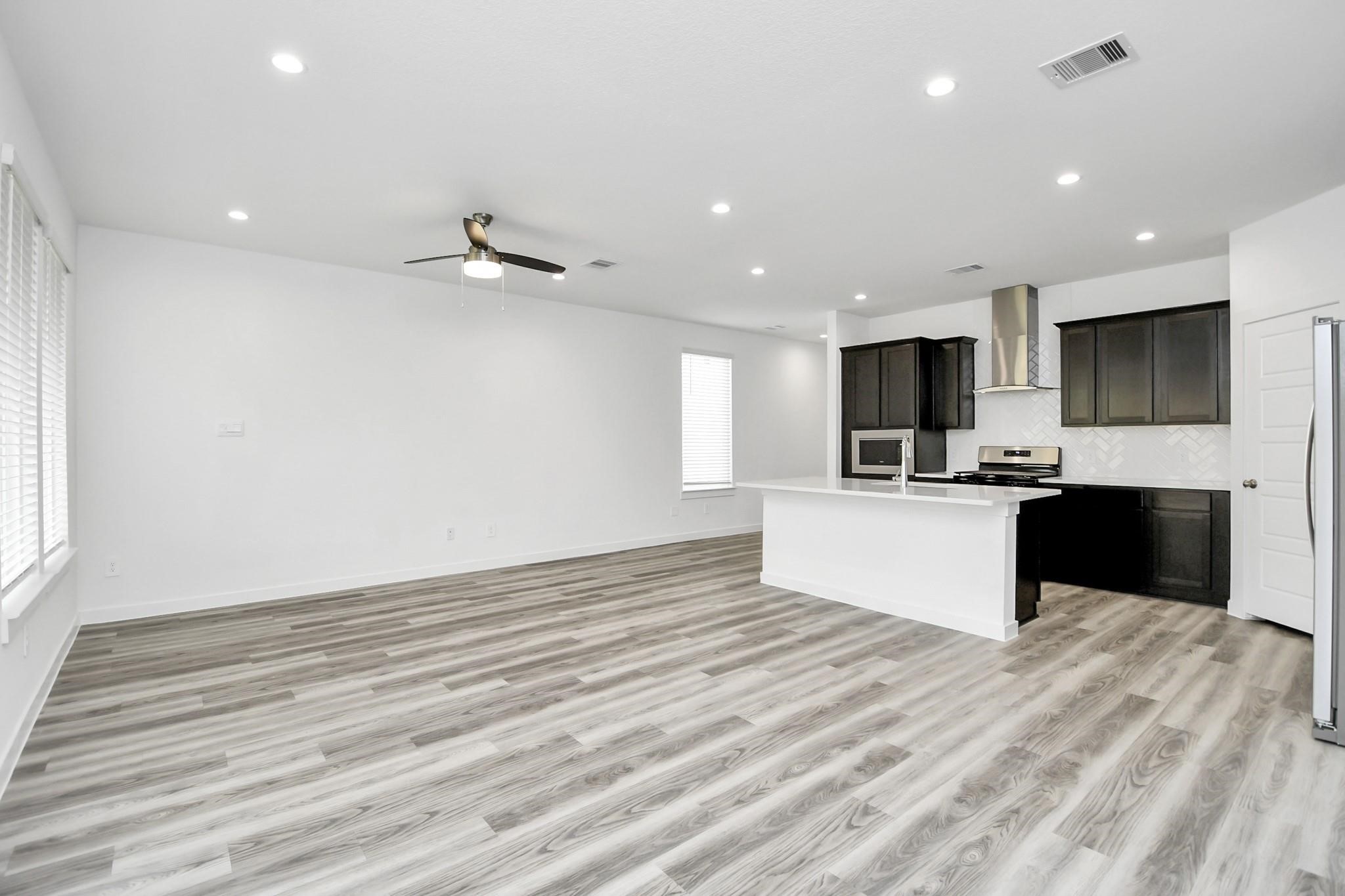 12316 Basilwood Drive Property Photo 8