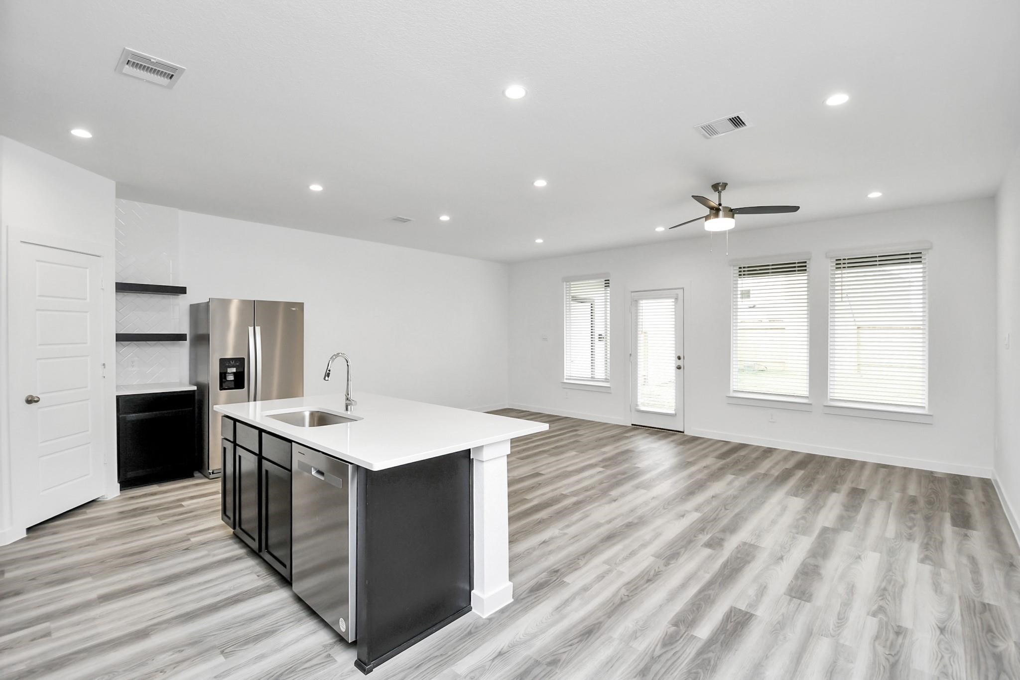 12316 Basilwood Drive Property Photo 9
