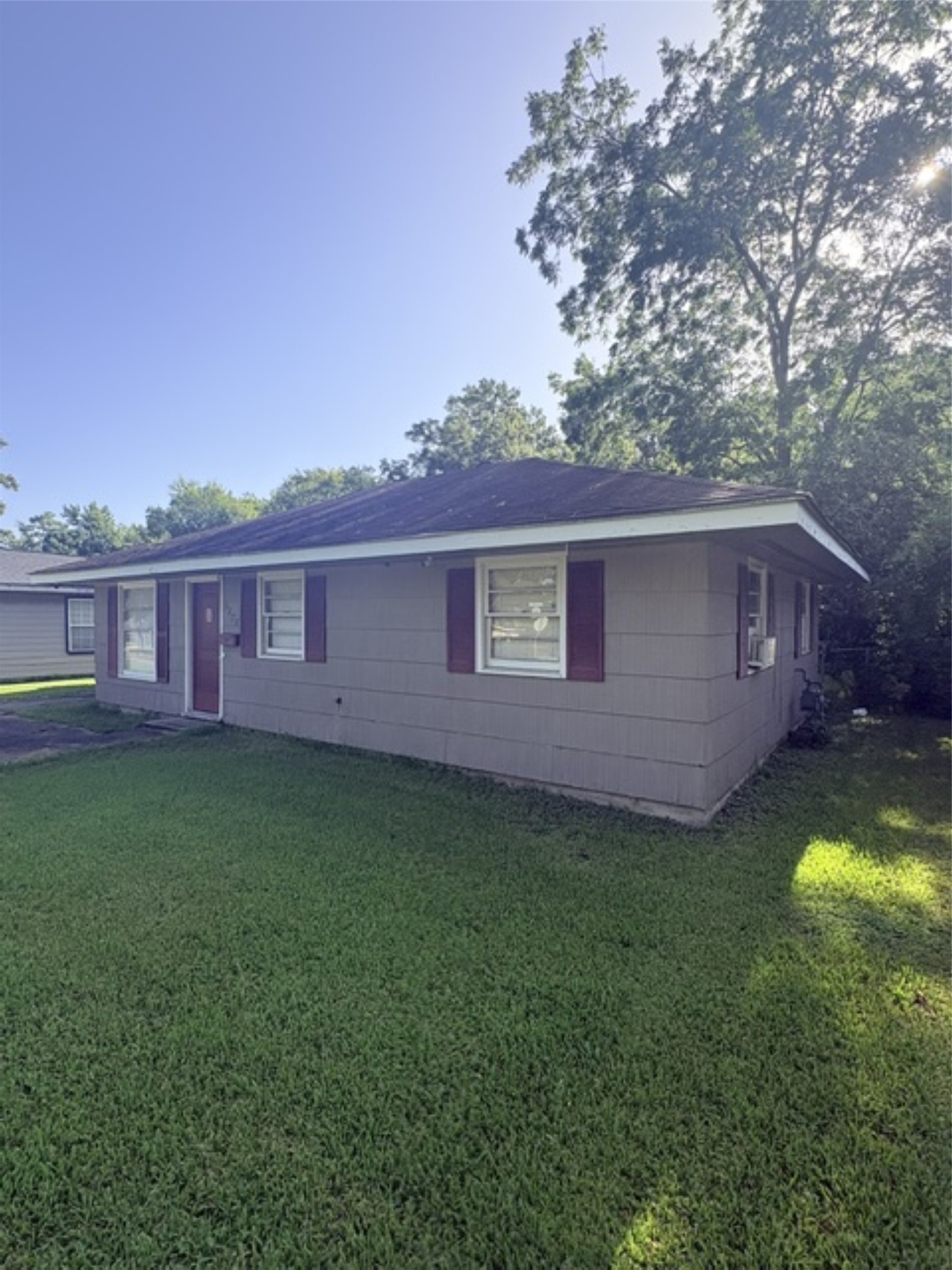 5270 Spencer Drive Property Photo 1
