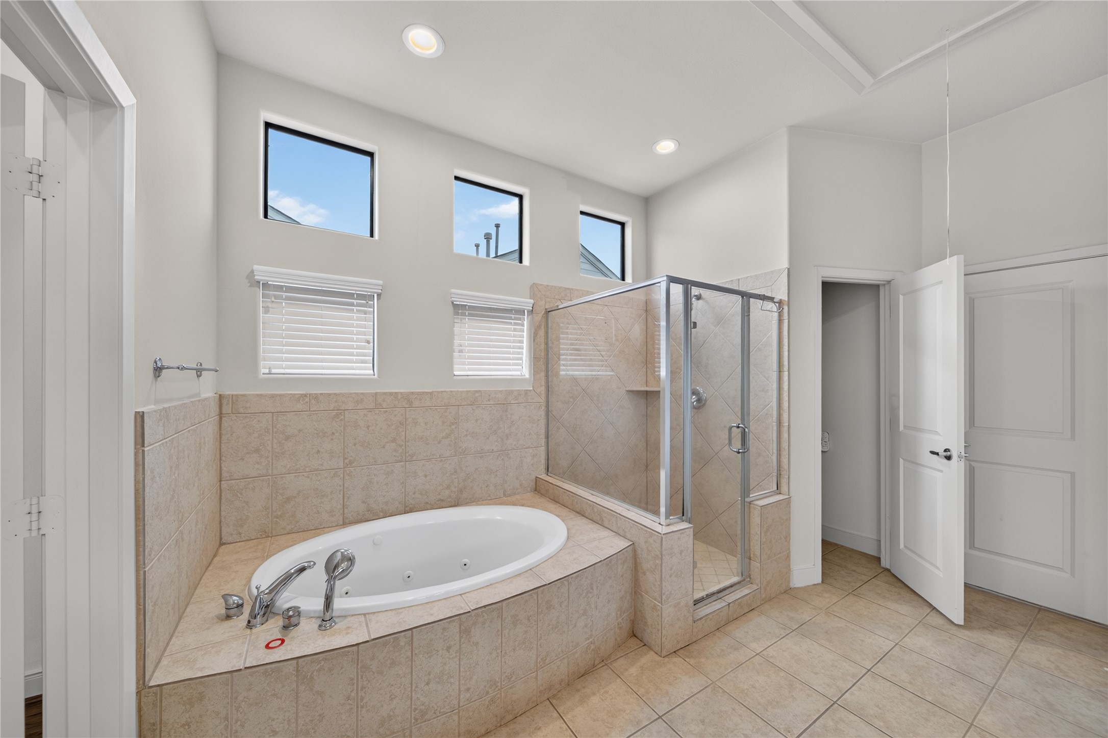 818 Lester Street Property Photo 35