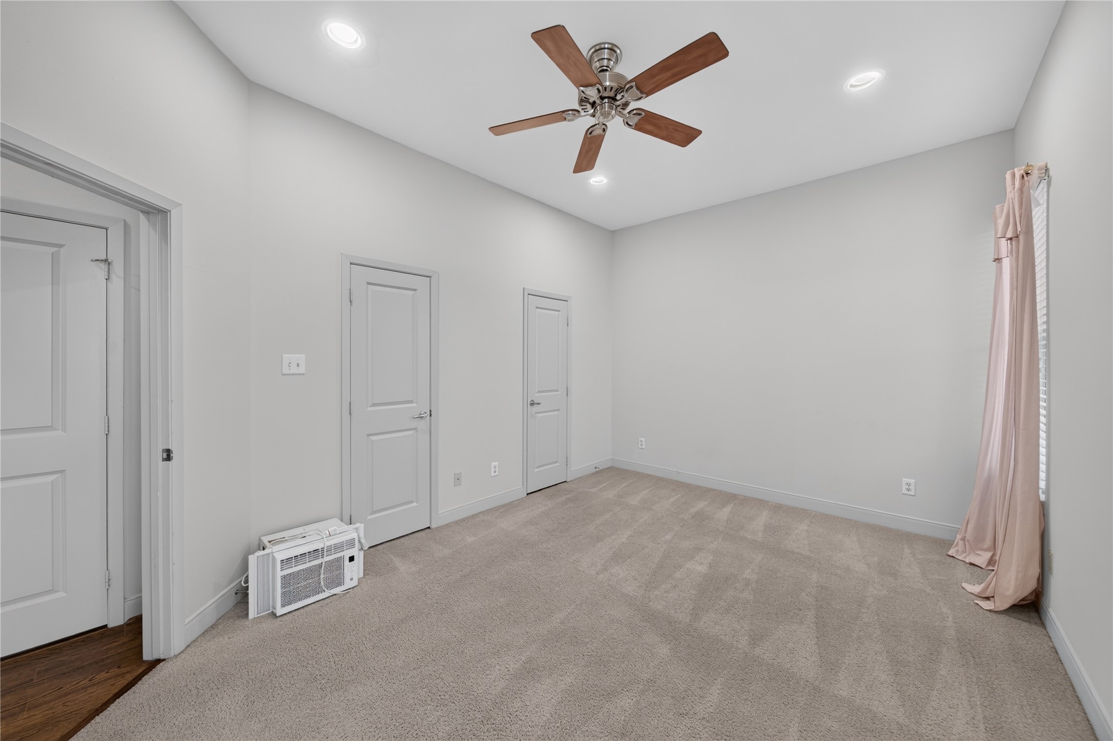 818 Lester Street Property Photo 41
