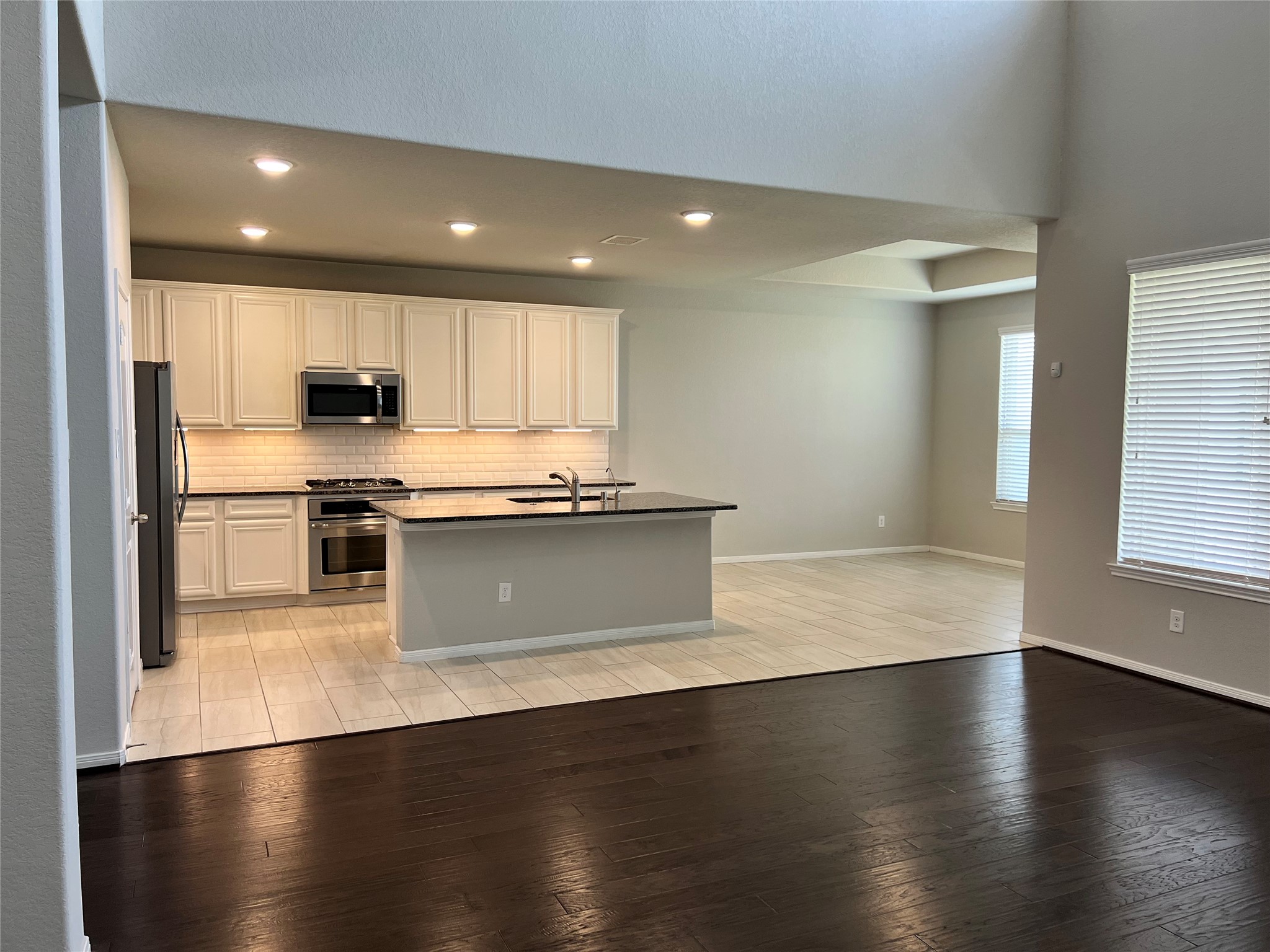 23527 Prato Gardens Lane Property Photo 4